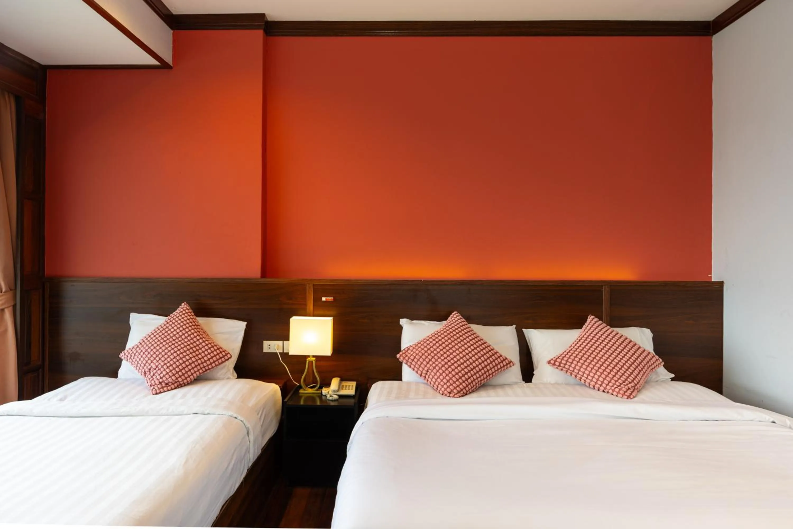 Bed in The President Hotel at Chokchai 4