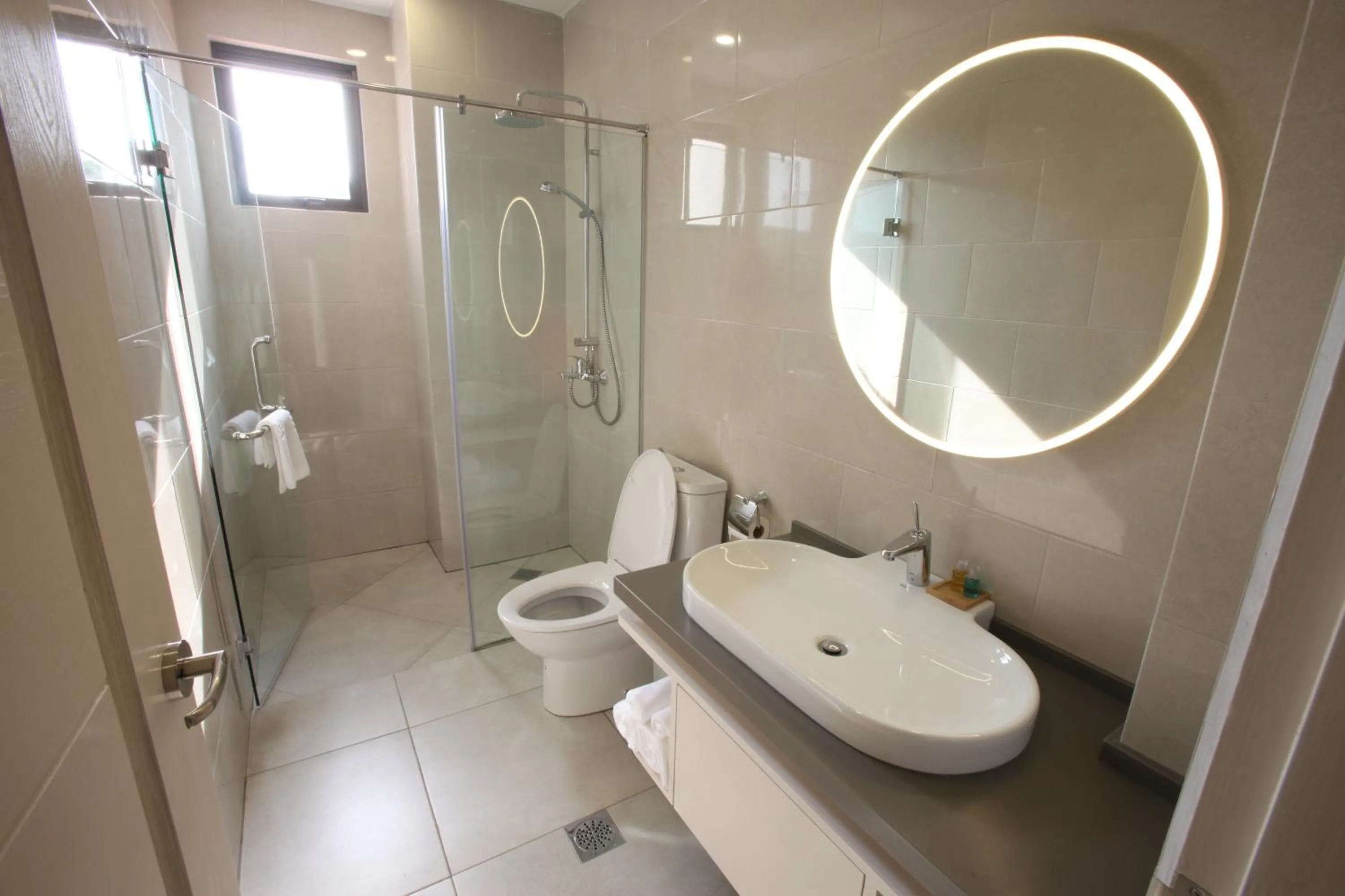 Toilet in D'Anggerek Serviced Apartment