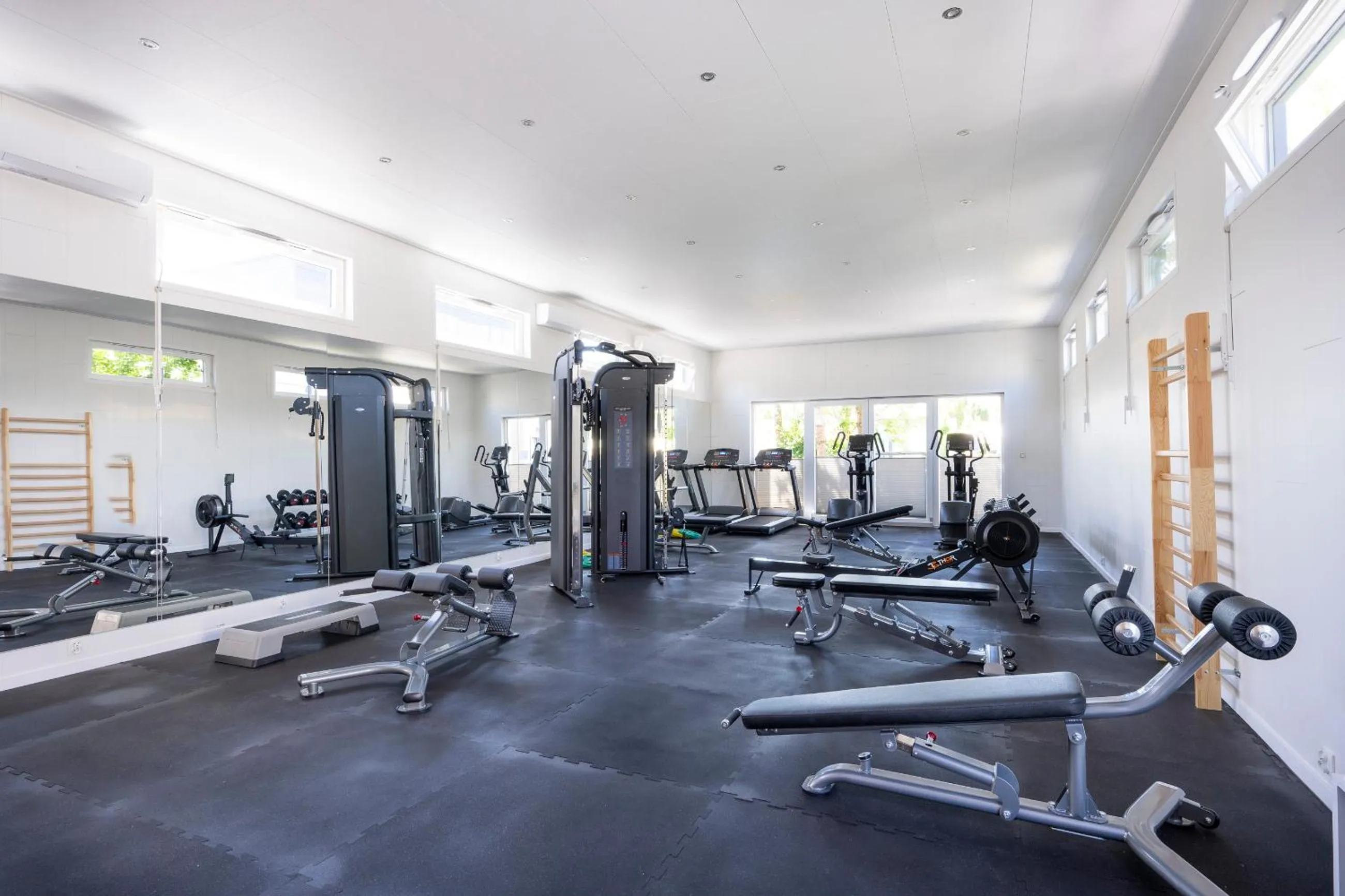 Fitness centre/facilities in Holiday Golden Resort & Spa