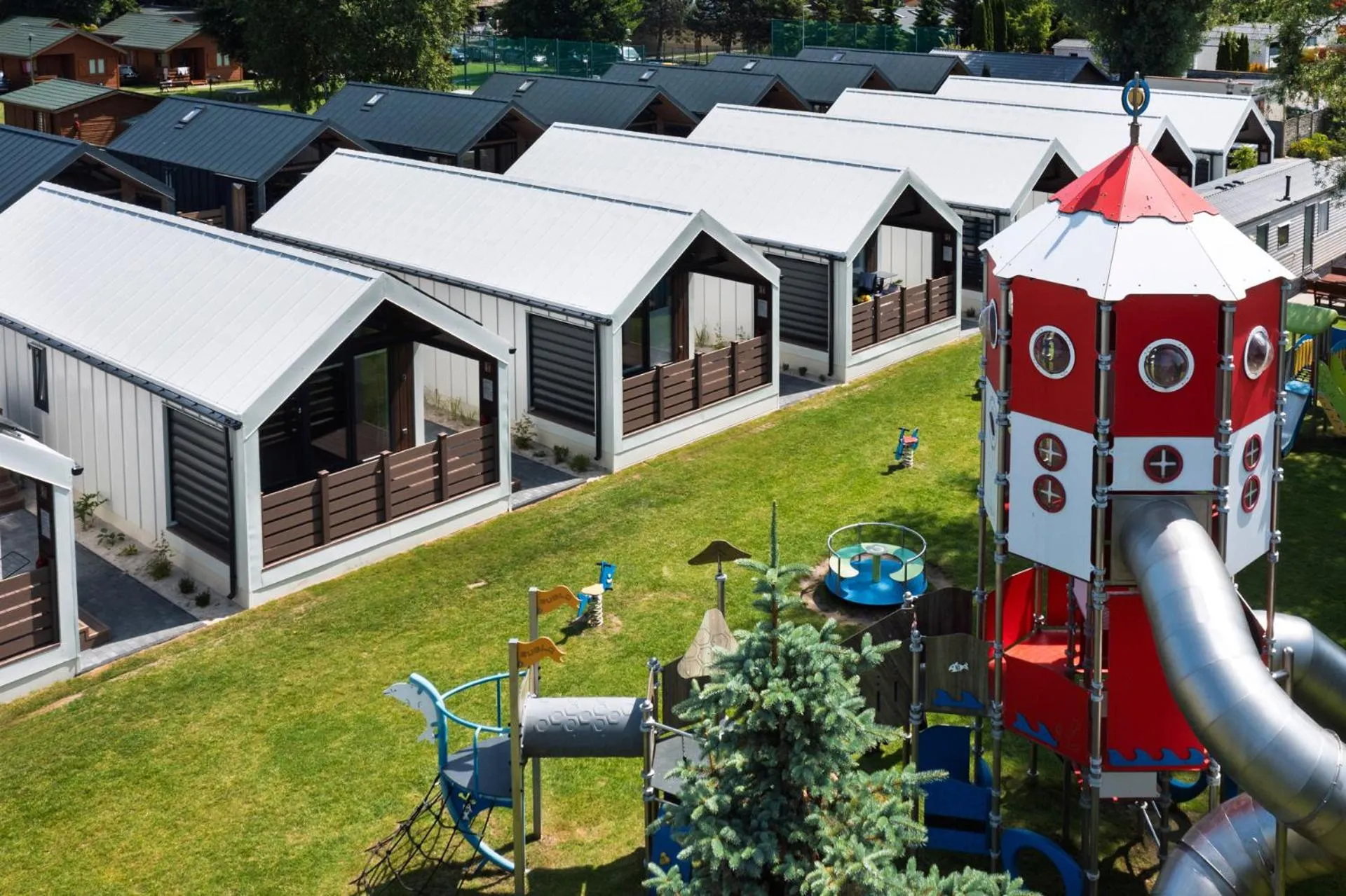 Children play ground in Holiday Golden Resort & Spa