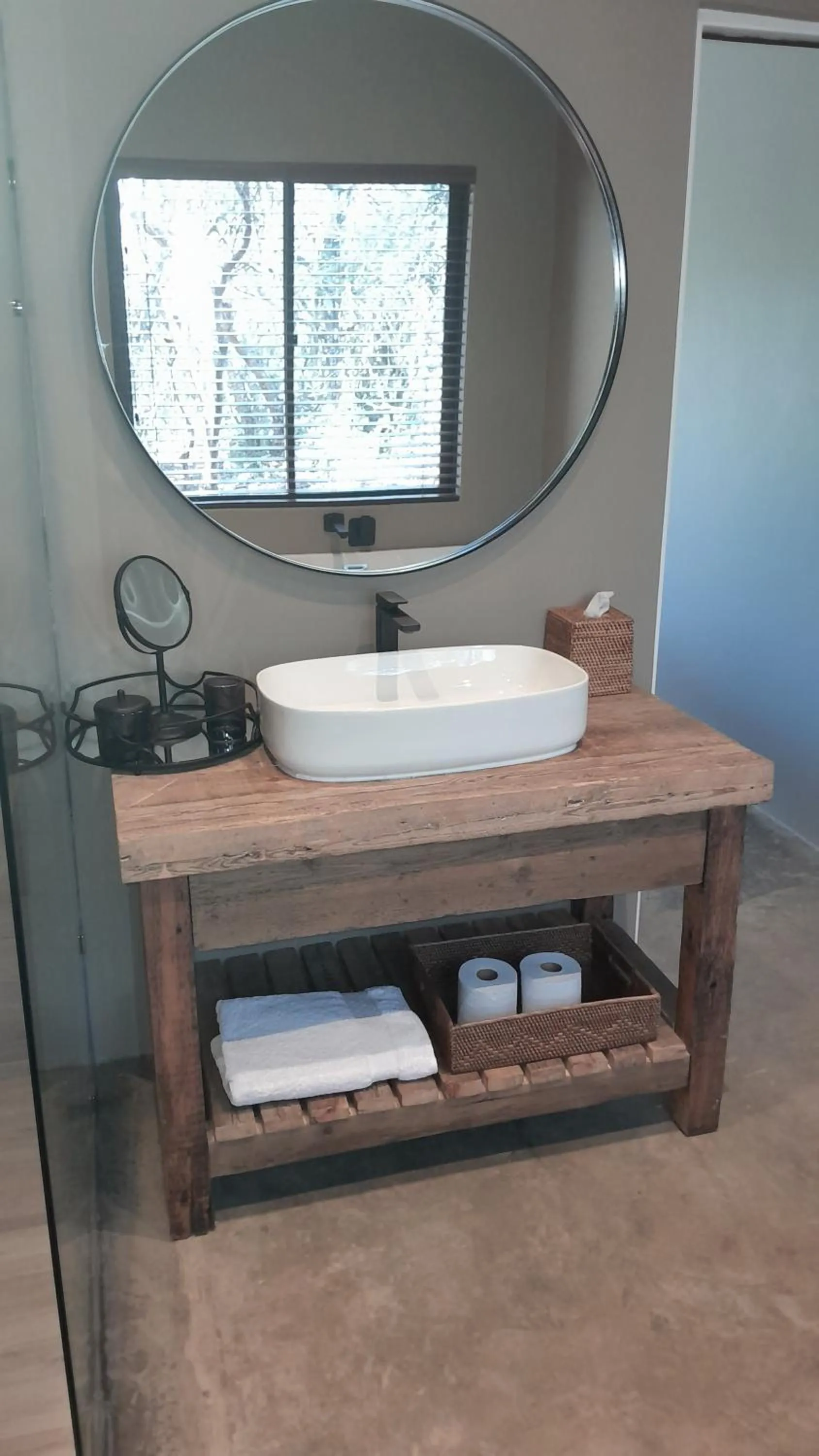 Bathroom in African Safari Lodge