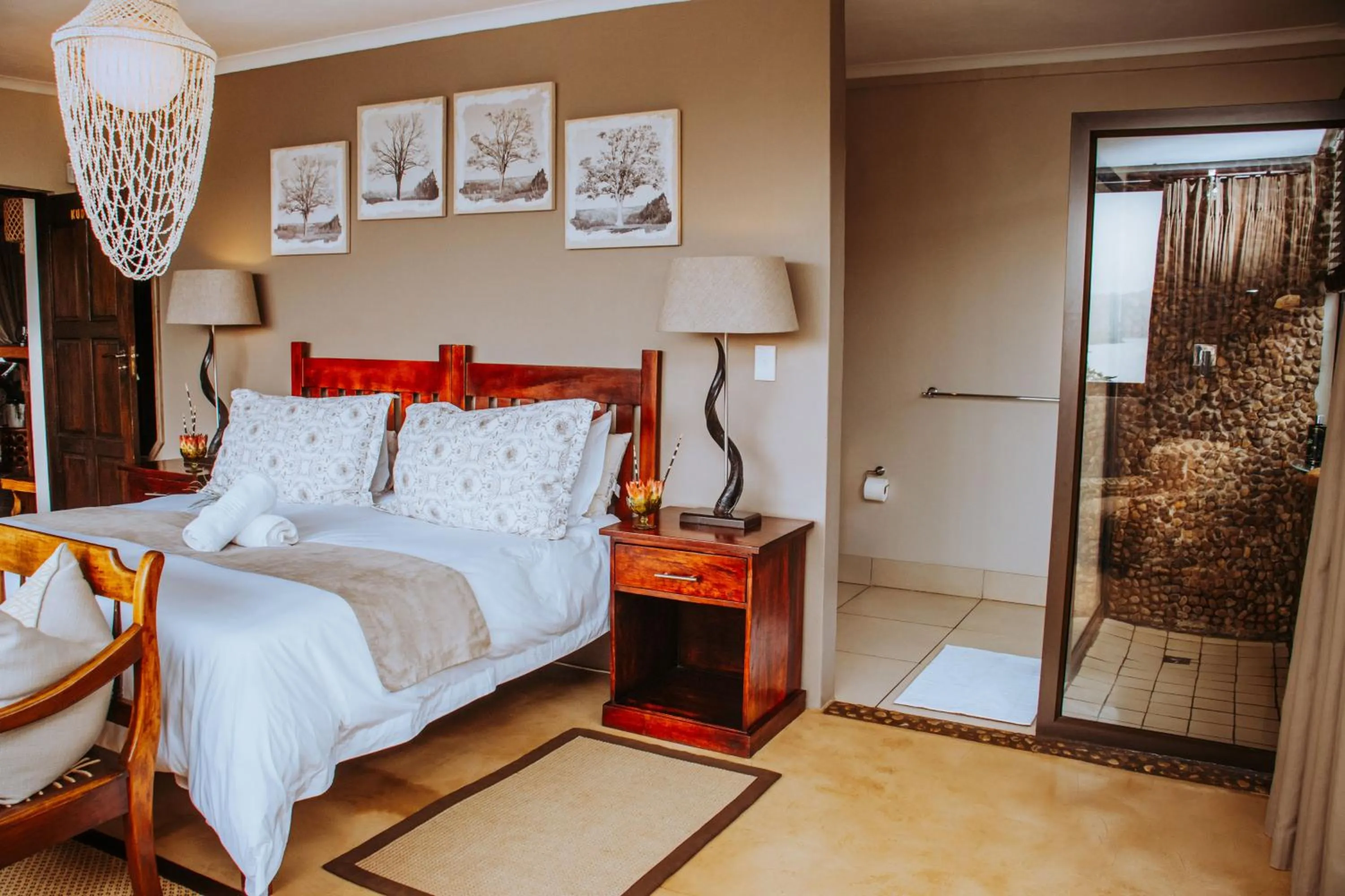 Bedroom, Bed in African Safari Lodge