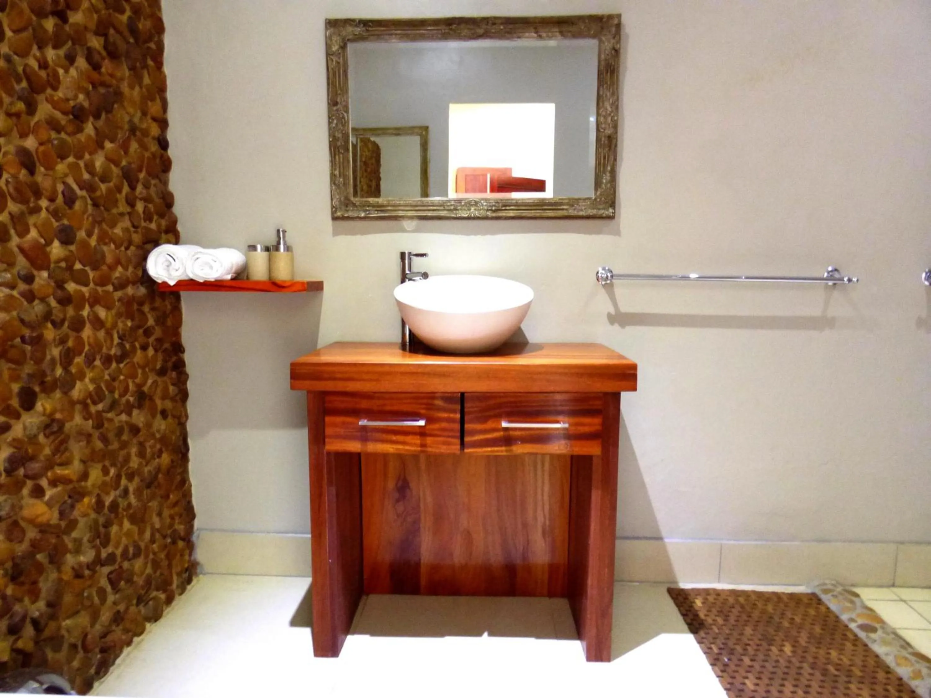 Bathroom in African Safari Lodge
