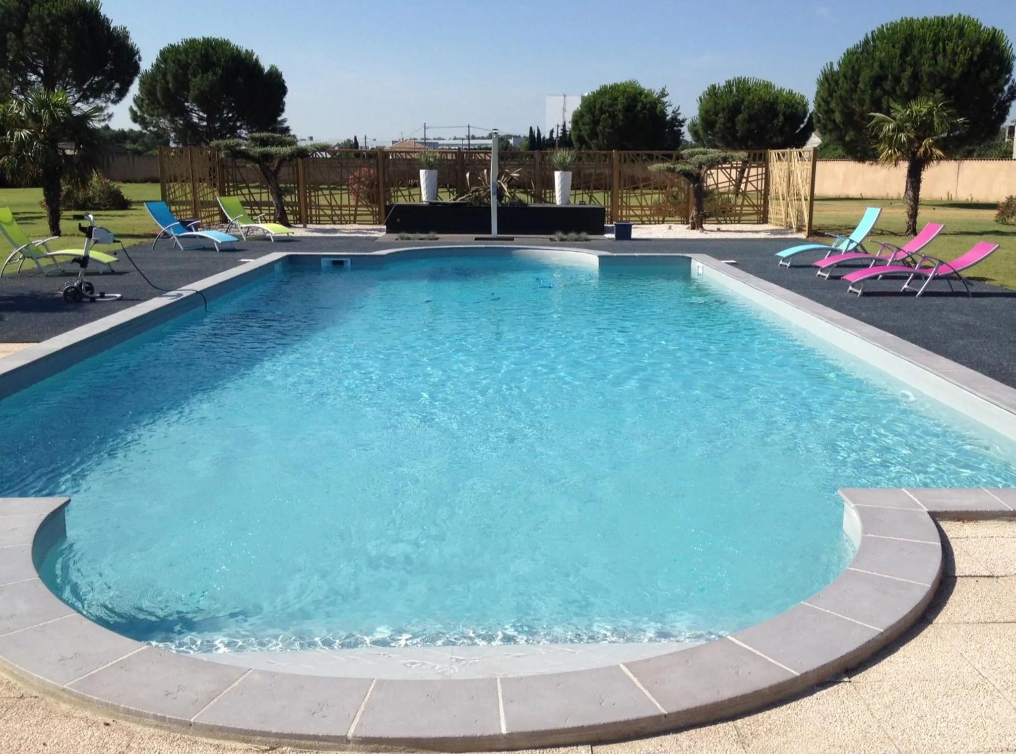 Pool view in Sous Les Pins
