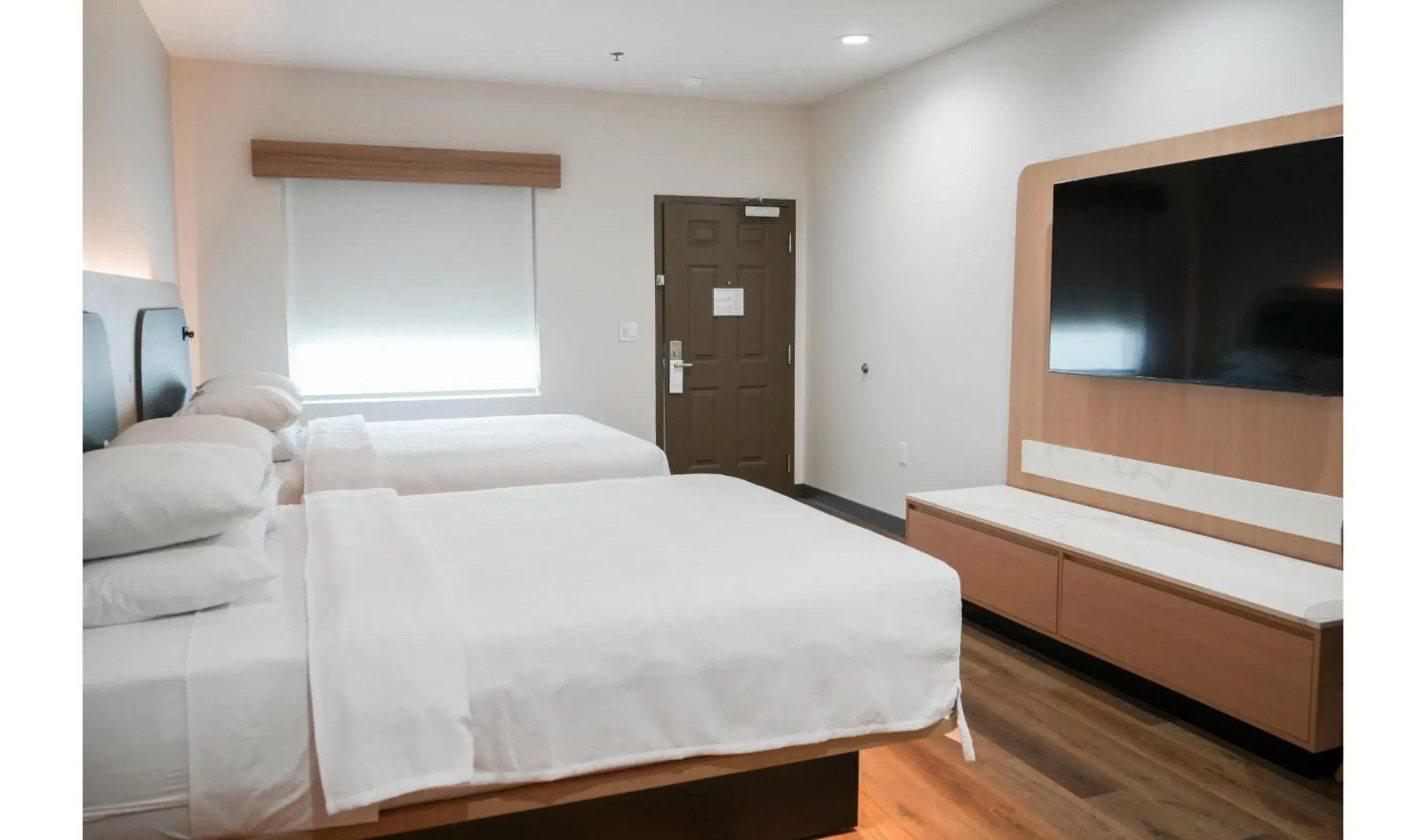Premium Kitchenette Room with Two Queen Beds- Hearing Accessible in Hotel Lydia Premium Kitchenette Room with Two Queen Beds- Hearing Accessible in Hotel Lydia