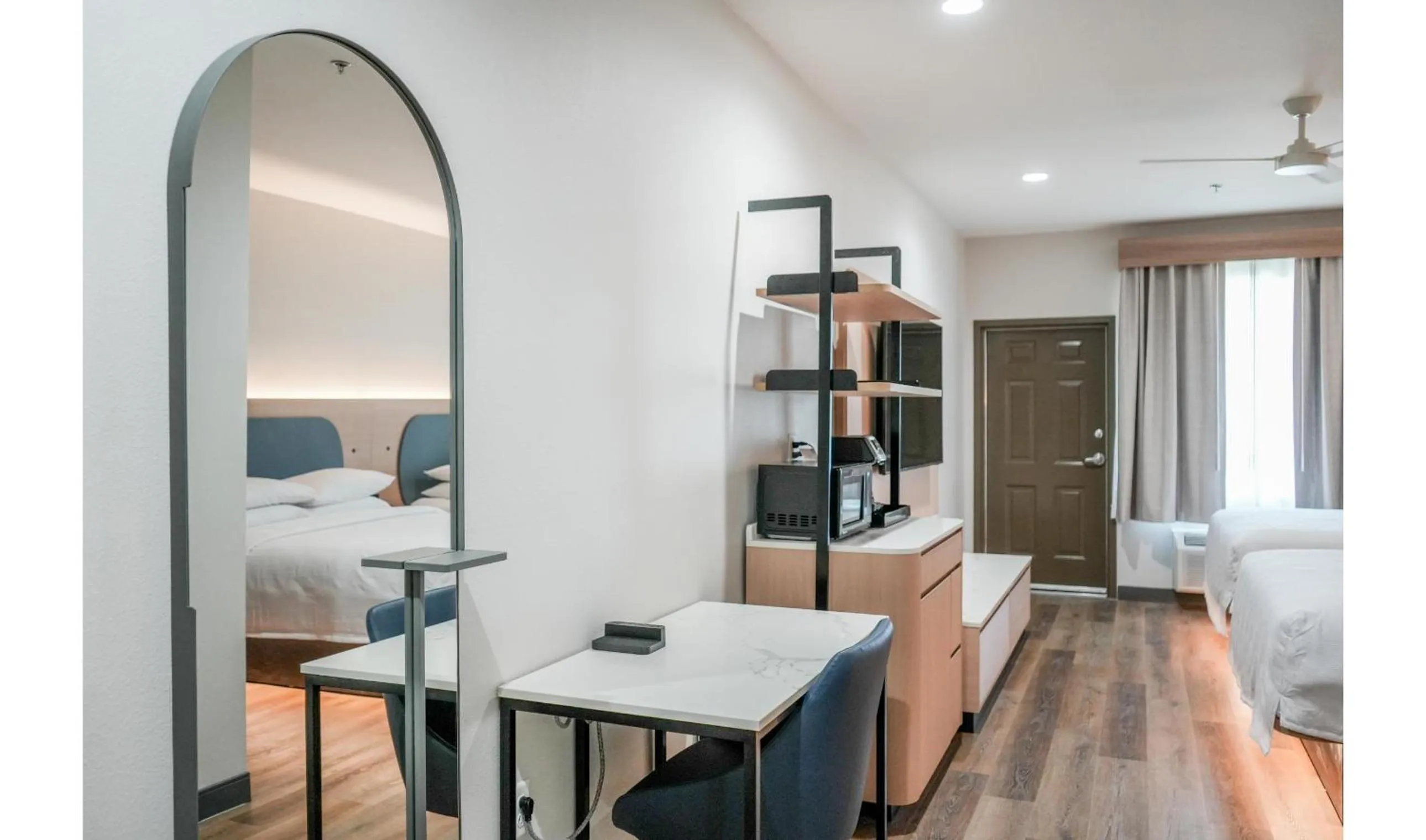 Bedroom, Bed in Hotel Lydia