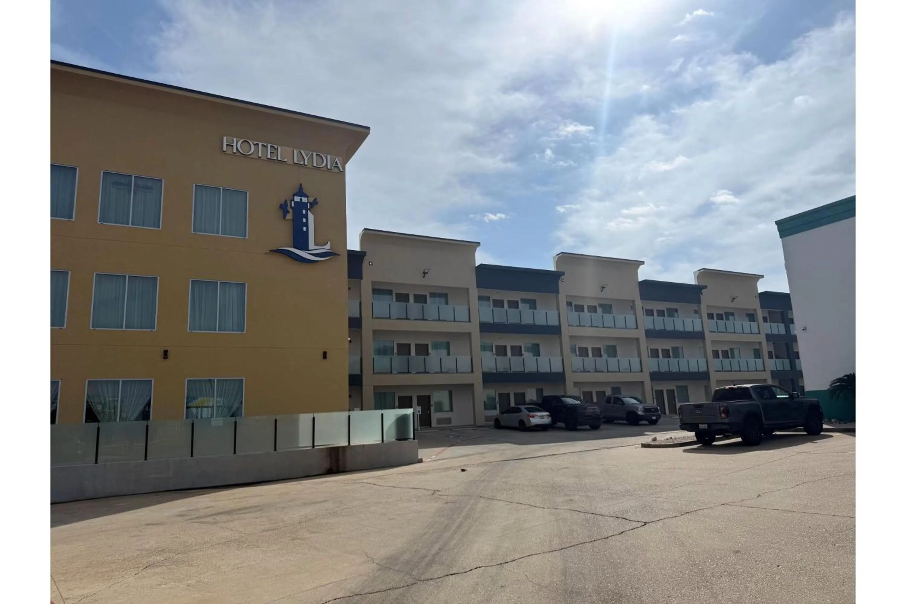 Facade/entrance in Hotel Lydia