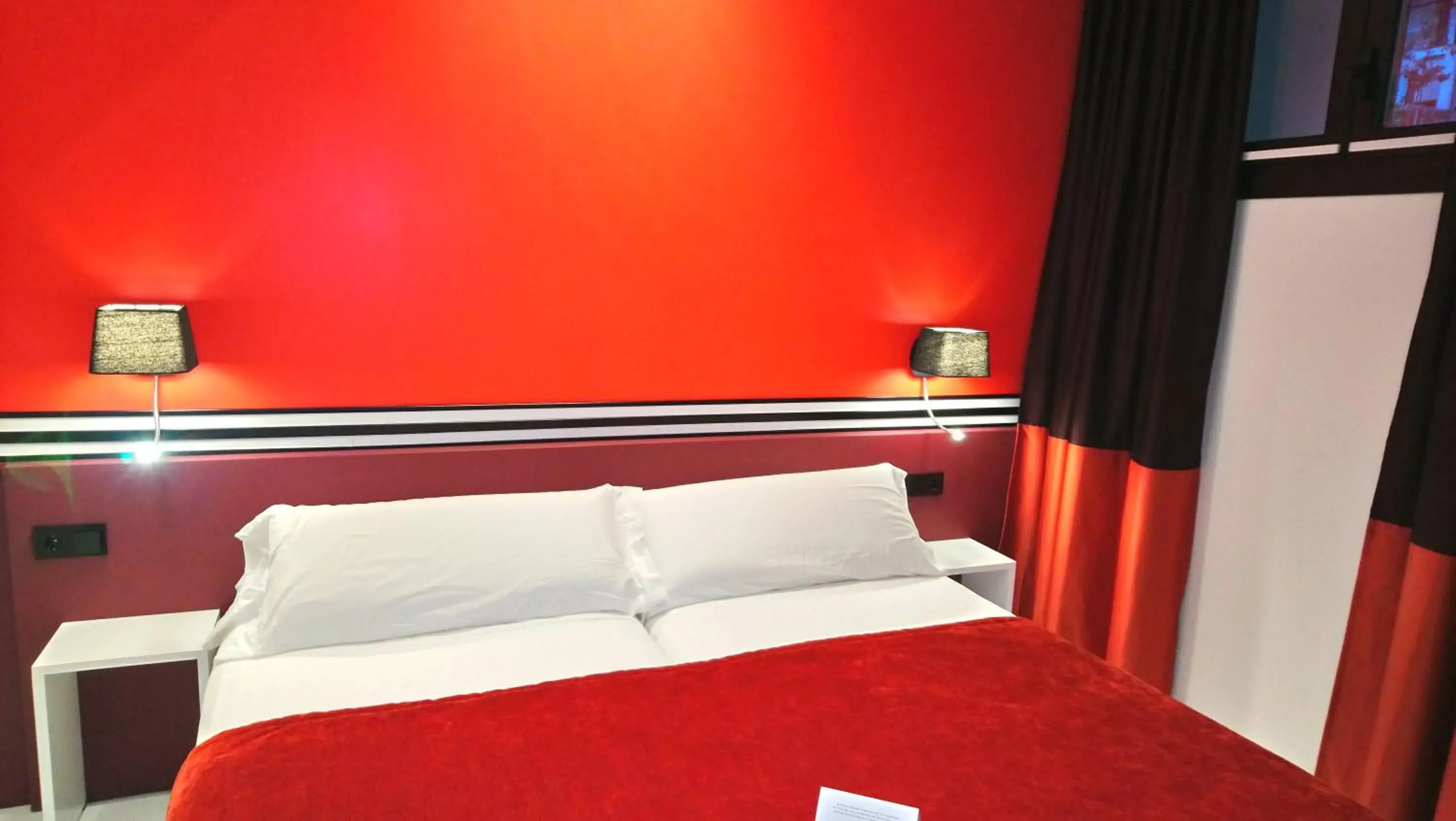 Small Double Room - single occupancy in Don Cecilio Guesthouse (Centro) Small Double Room - single occupancy in Don Cecilio Guesthouse (Centro)