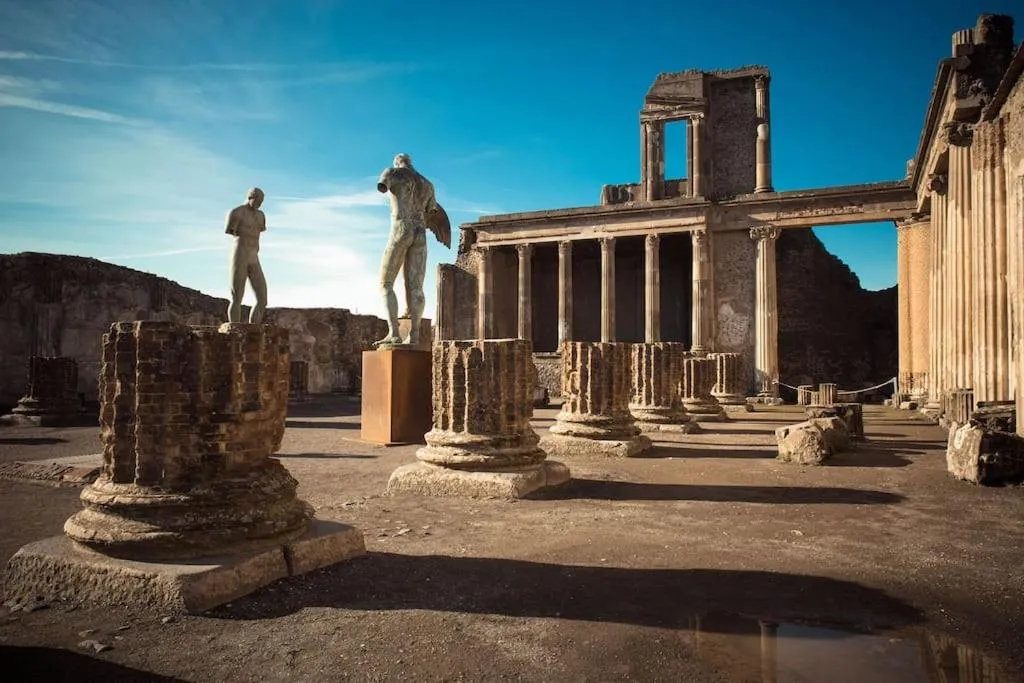 Landmark view in Pompeii Garden House