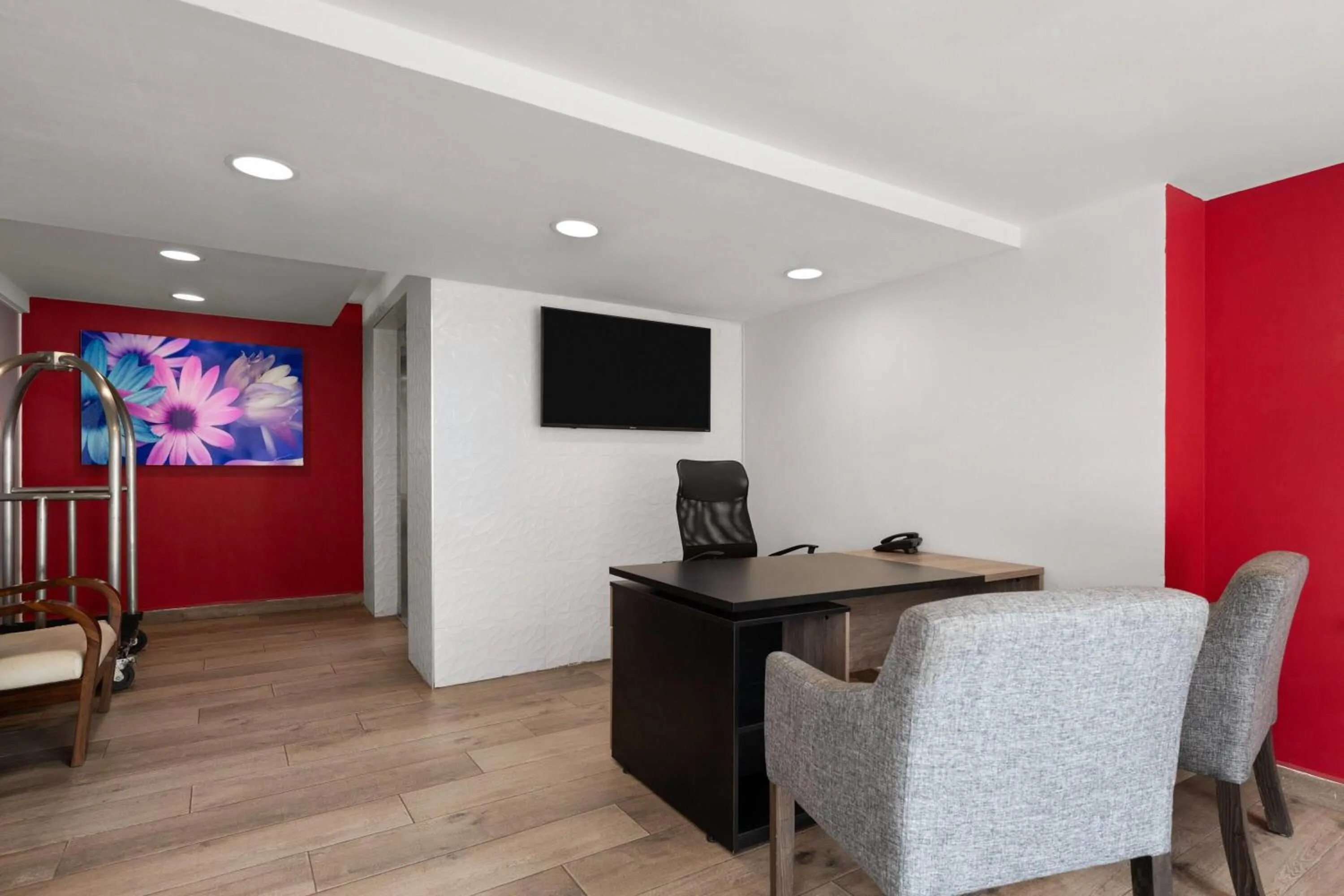 Lobby or reception in Ramada by Wyndham Tampico Centro