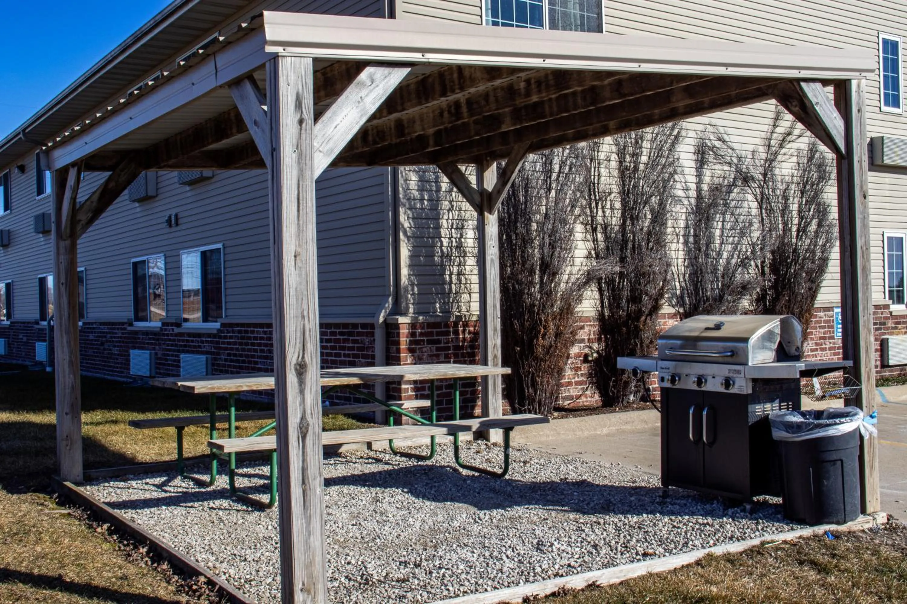 BBQ facilities in Belva Deer Inn
