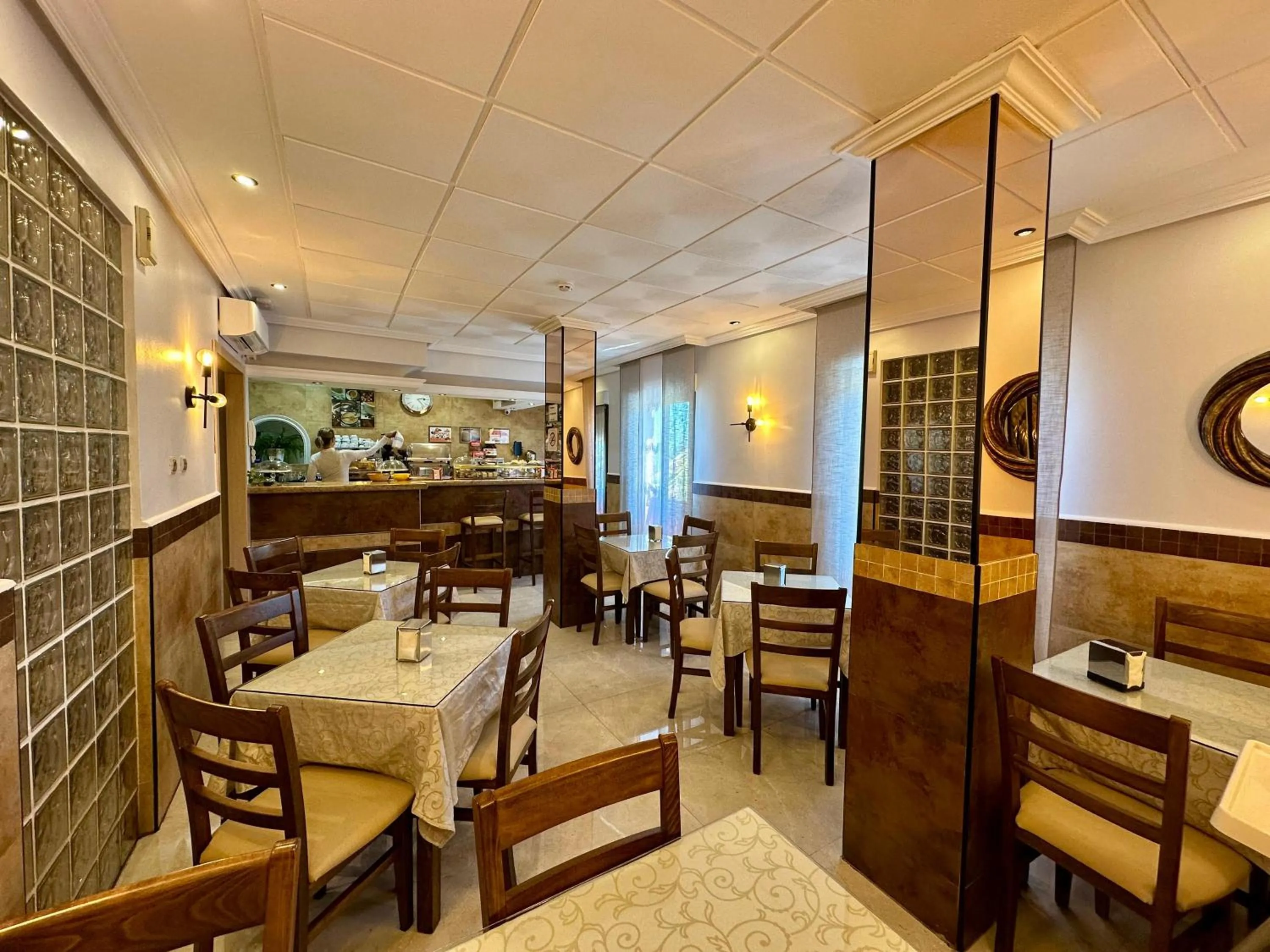 Continental breakfast in Hostal Toledo