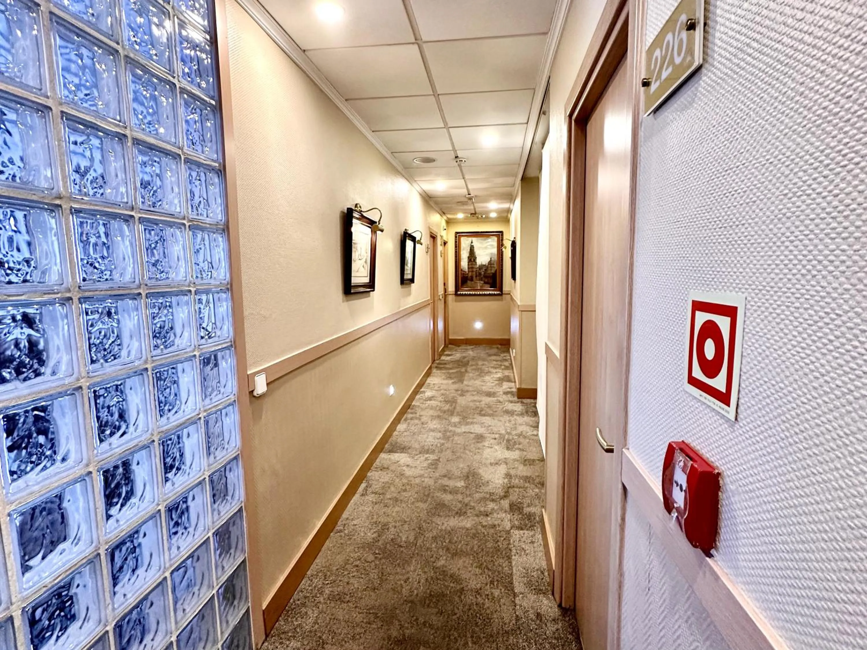 Property building in Hostal Toledo