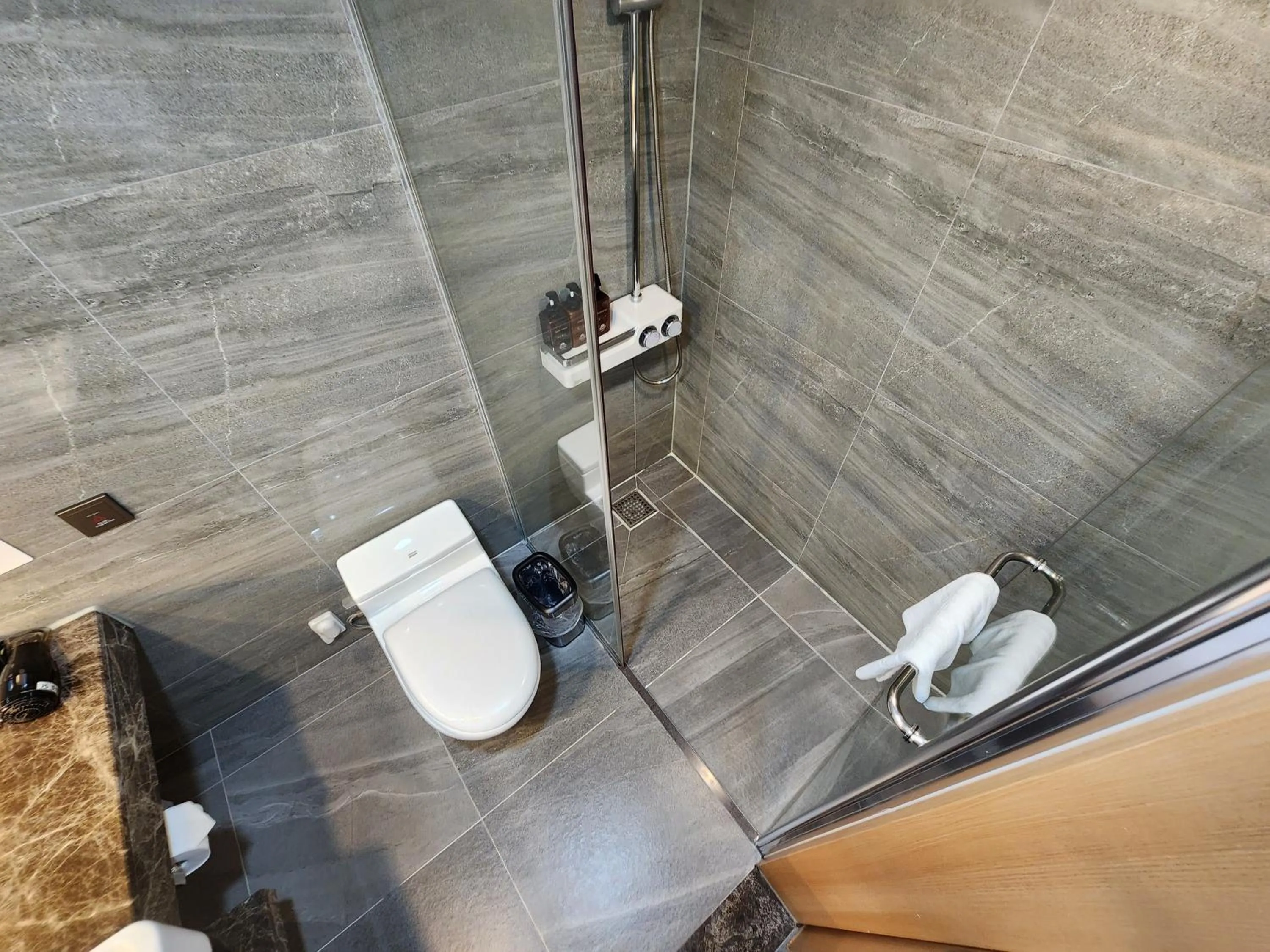 Toilet in Seogwipo JS Hotel