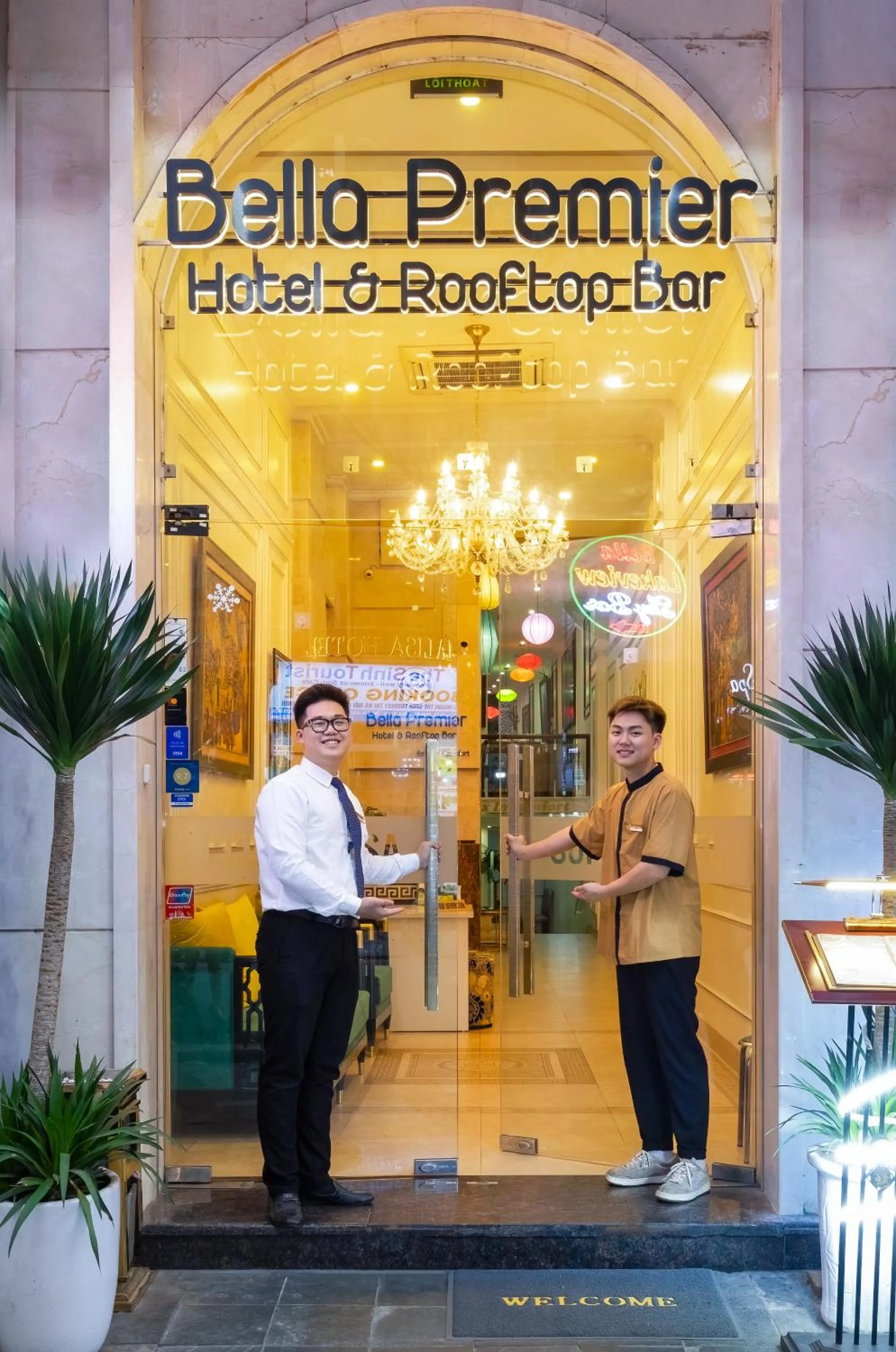 Facade/entrance in Bella Rosa Suite Hotel & Spa