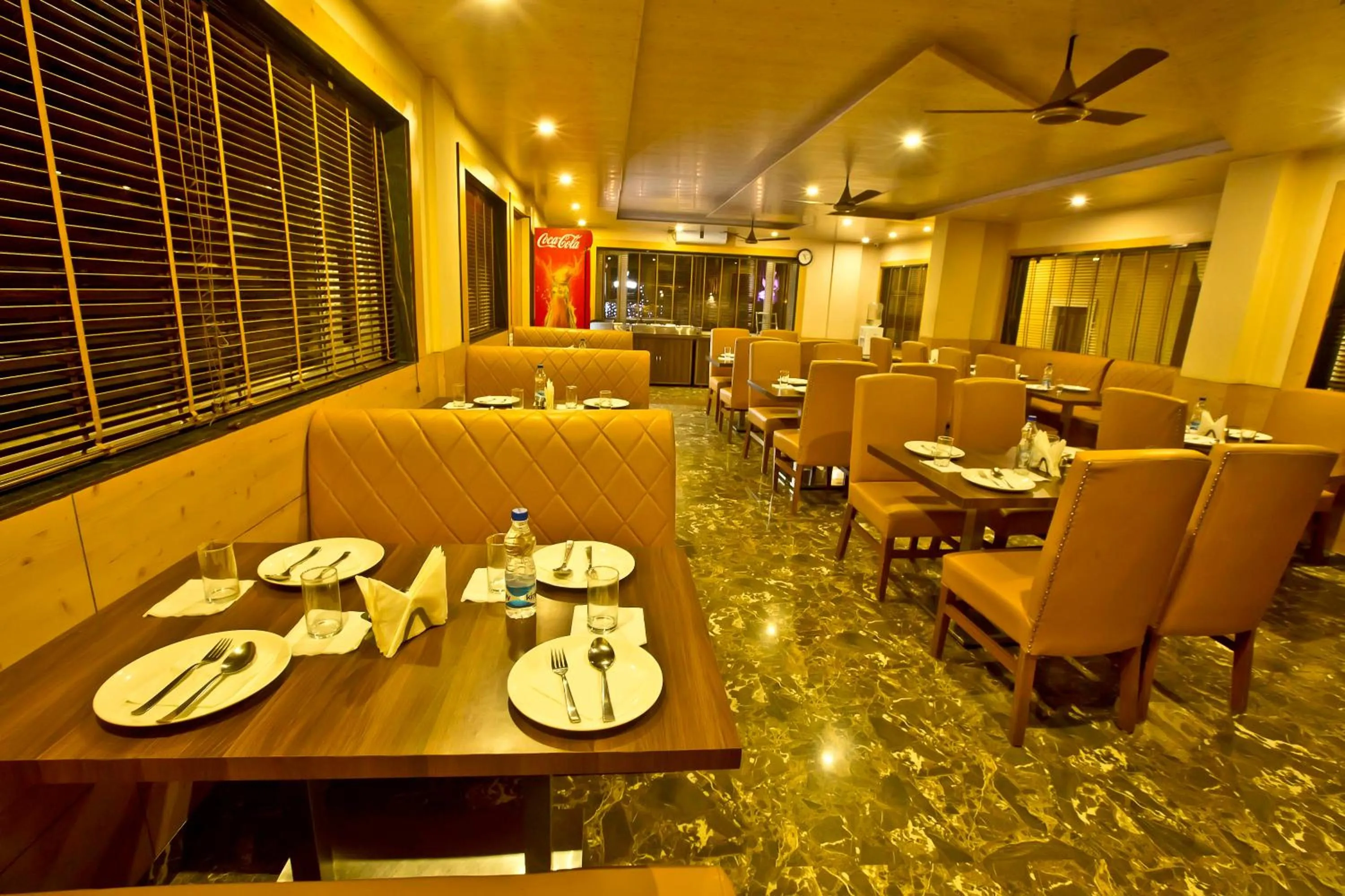 Restaurant/places to eat in Quartz Himalayan Brothers