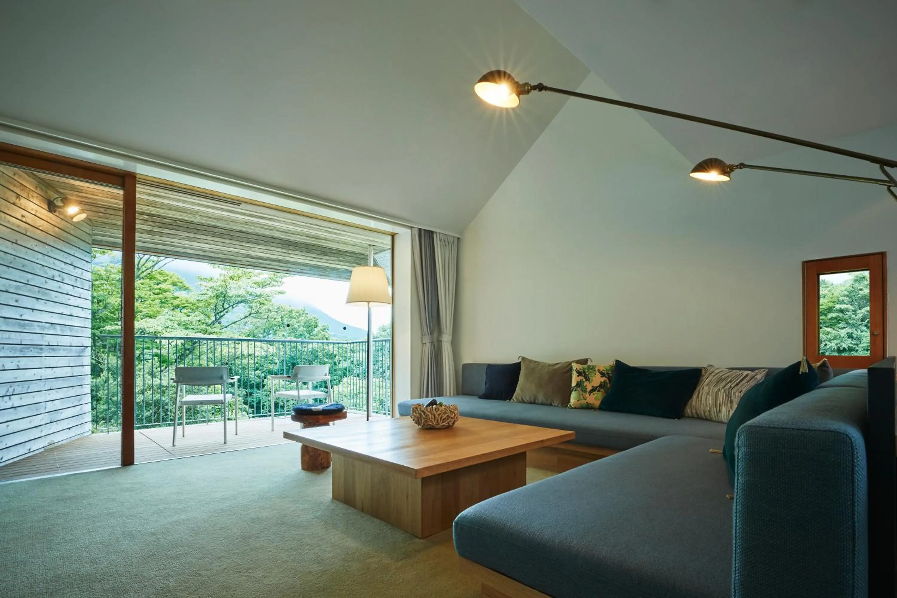 Living room in Hakone Retreat Före