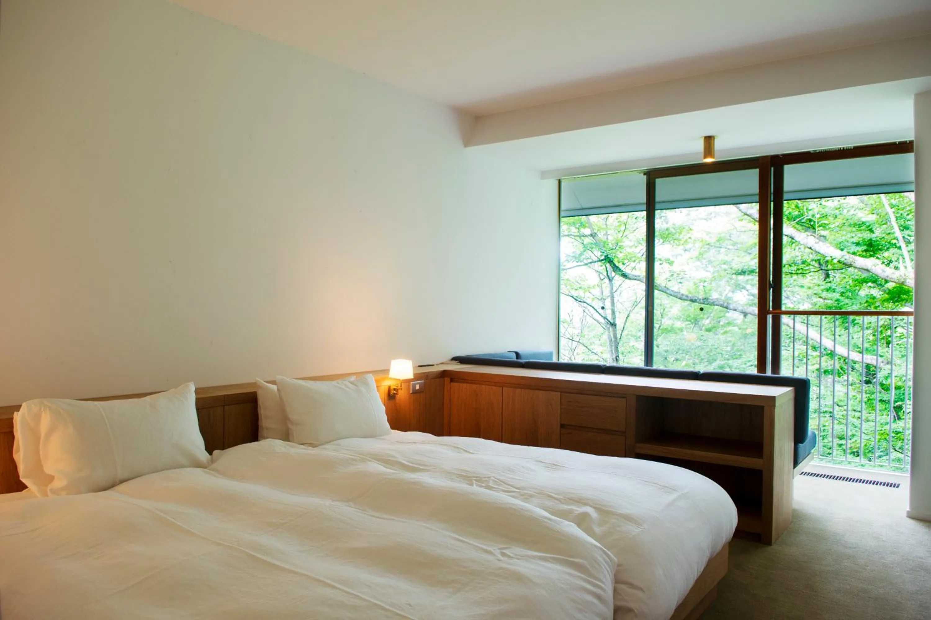 Bedroom, Bed in Hakone Retreat Före