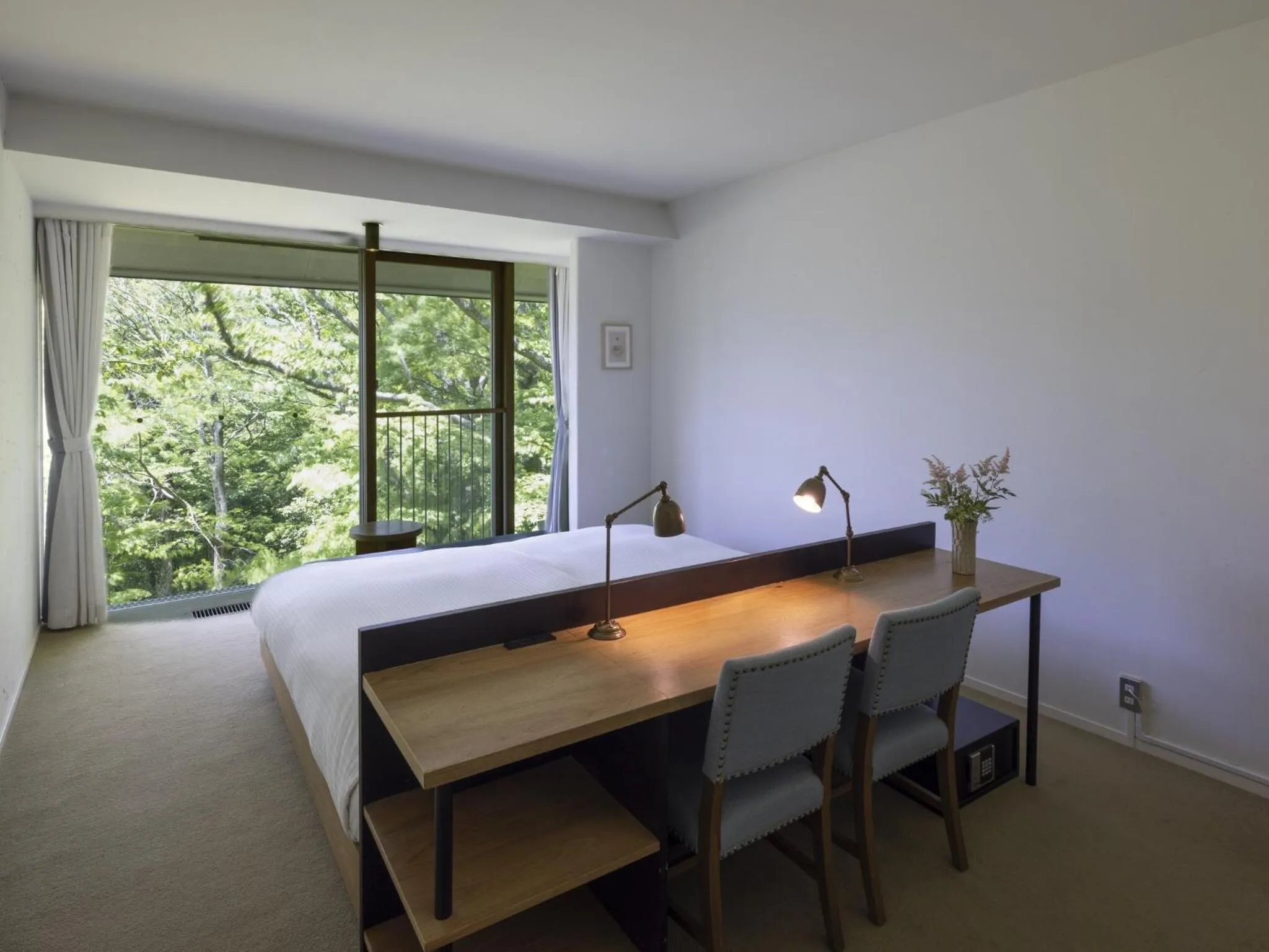 Bedroom in Hakone Retreat Före