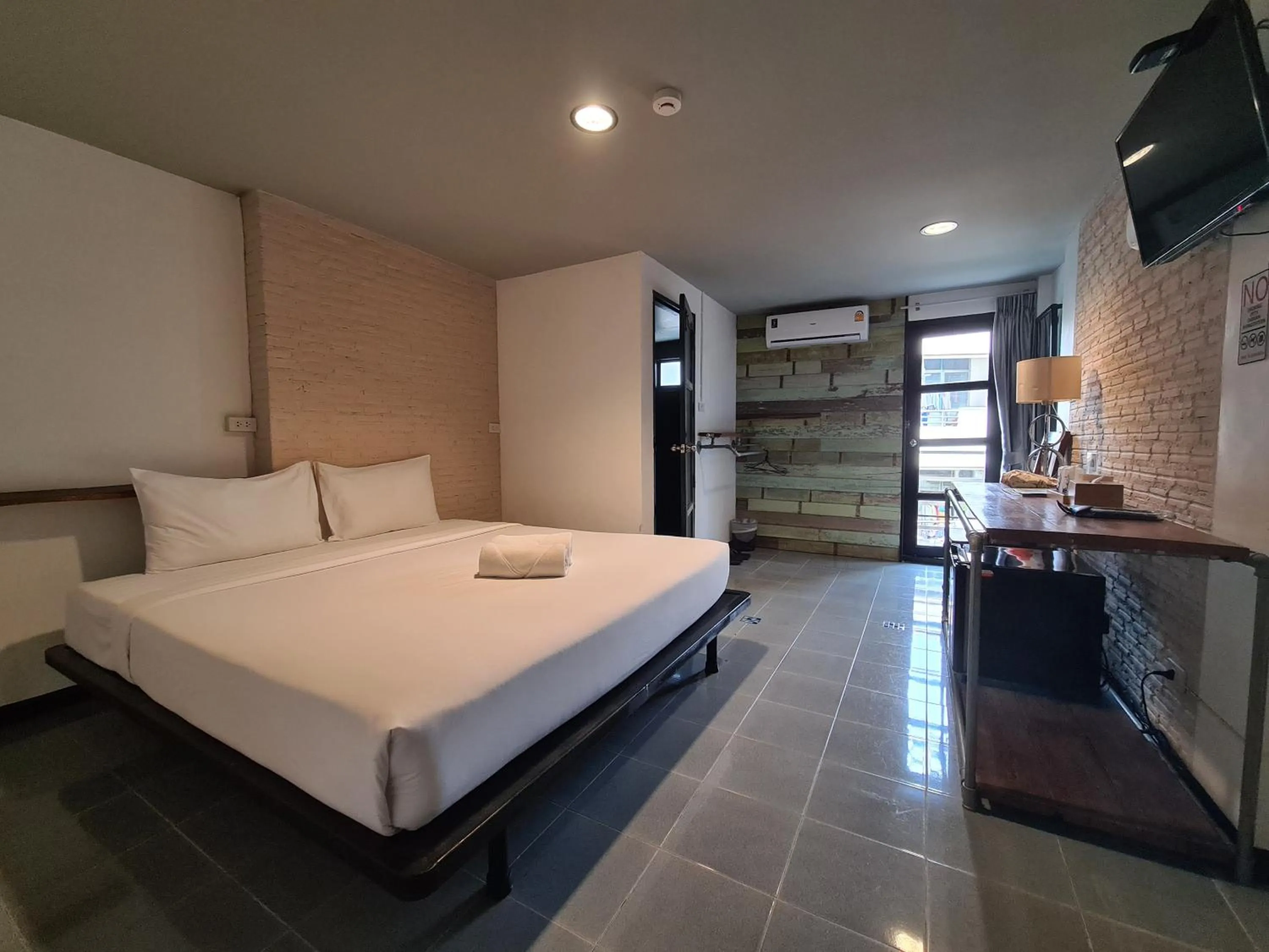 Bedroom, Bed in The 8 Factory Hotel Phitsanulok