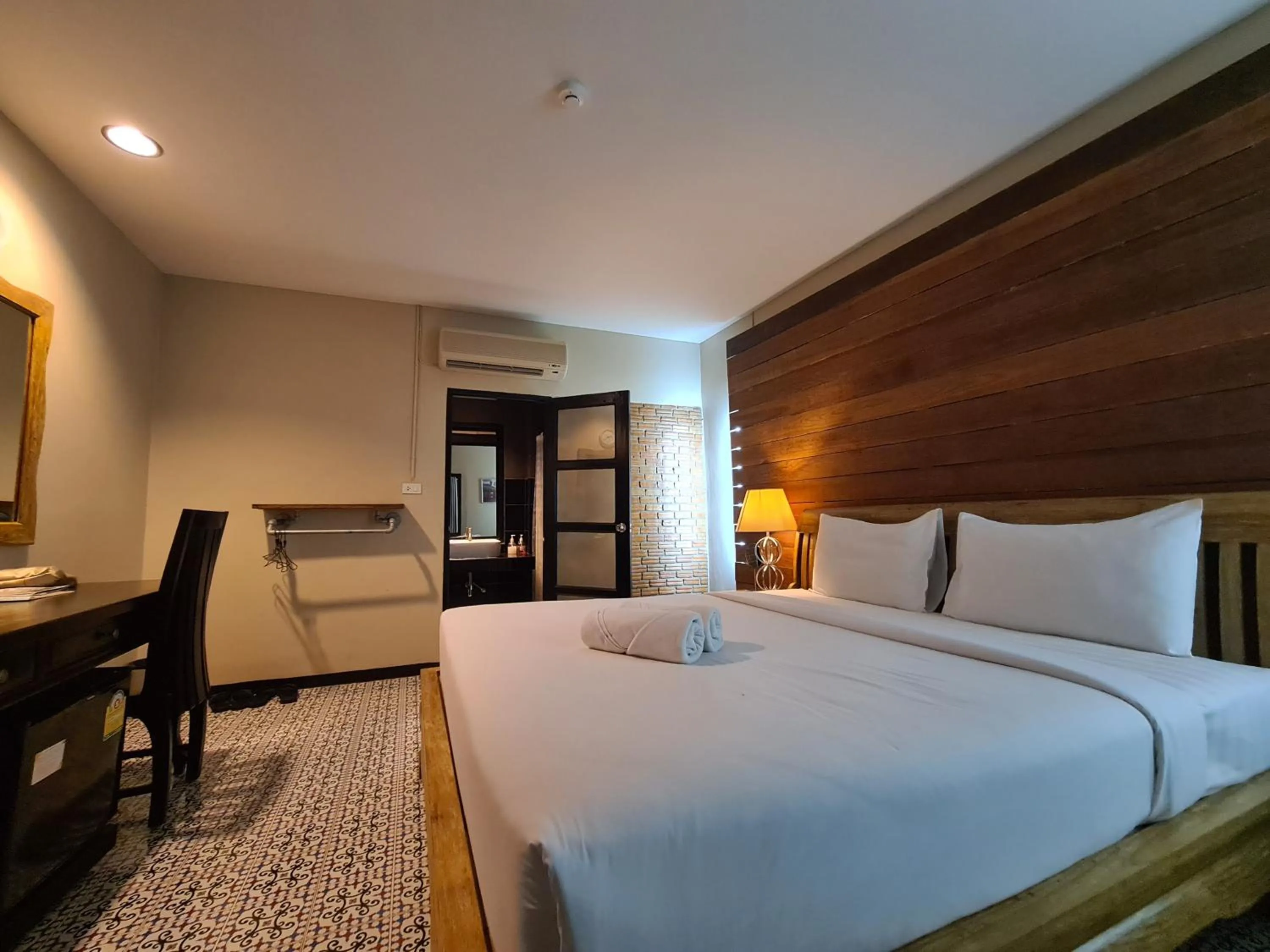 Bedroom, Bed in The 8 Factory Hotel Phitsanulok
