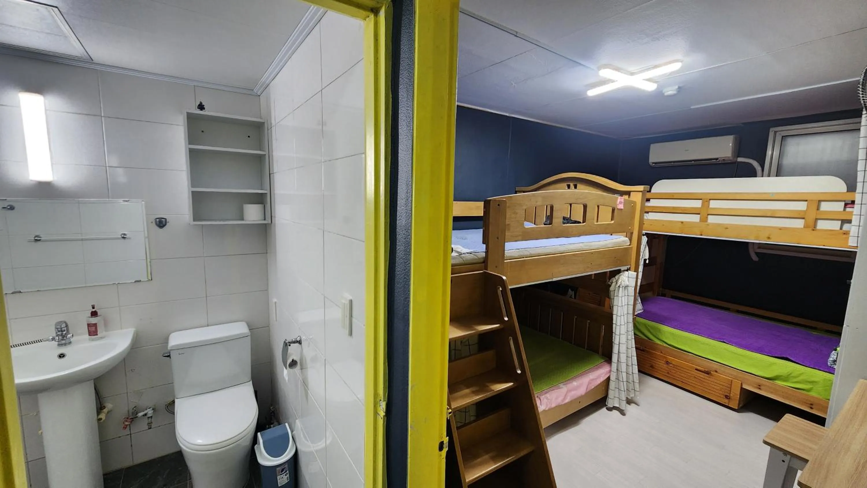 Bed in Daejeon Guesthouse Sky Garden