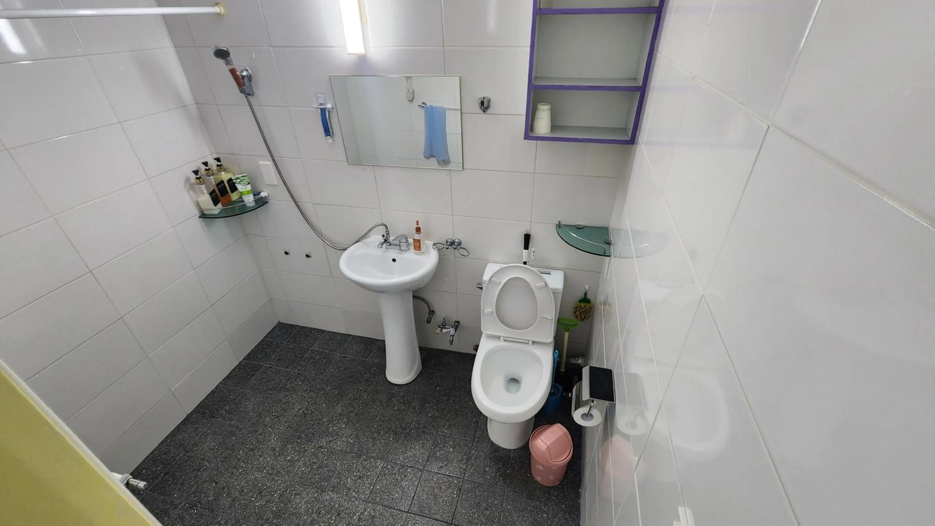 Shower in Daejeon Guesthouse Sky Garden