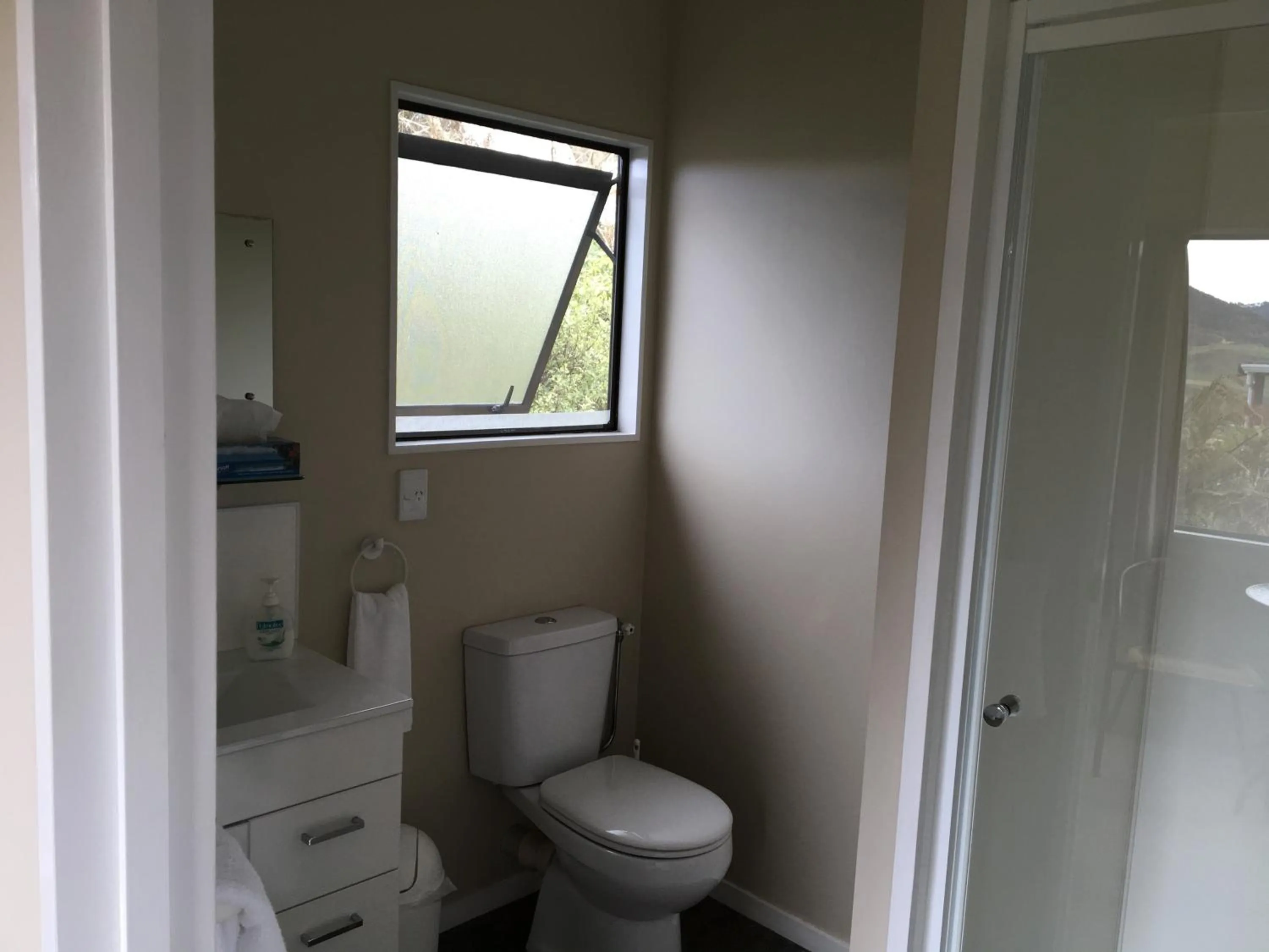 Bathroom in Waitomo Caves Guest Lodge