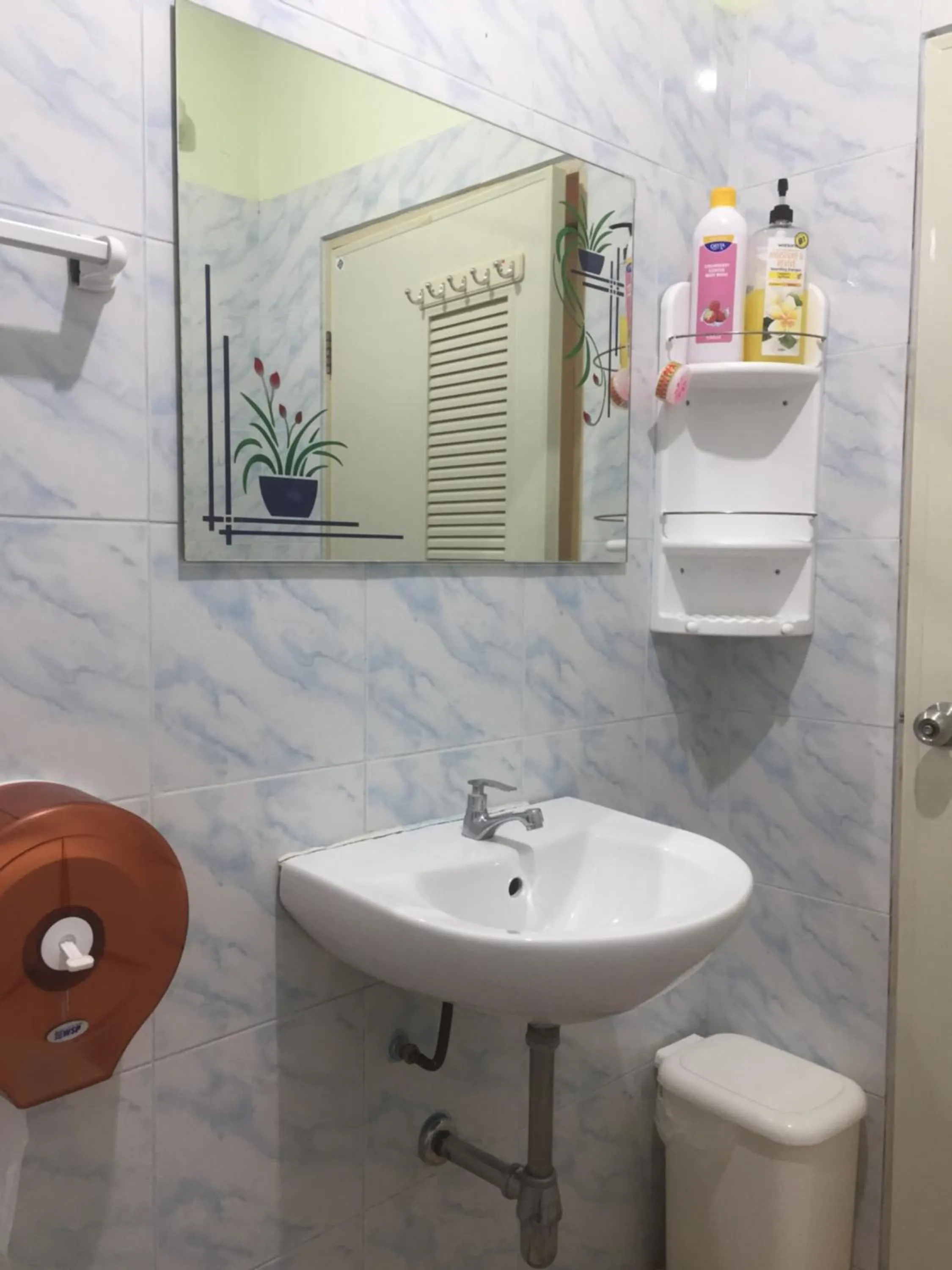 Bathroom in Yayee Homestay