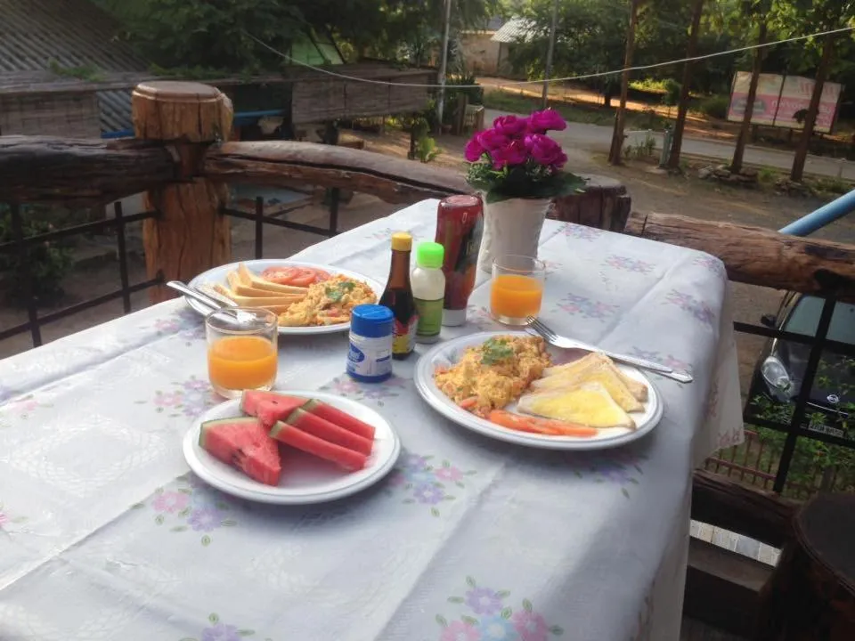 Food and drinks in Yayee Homestay