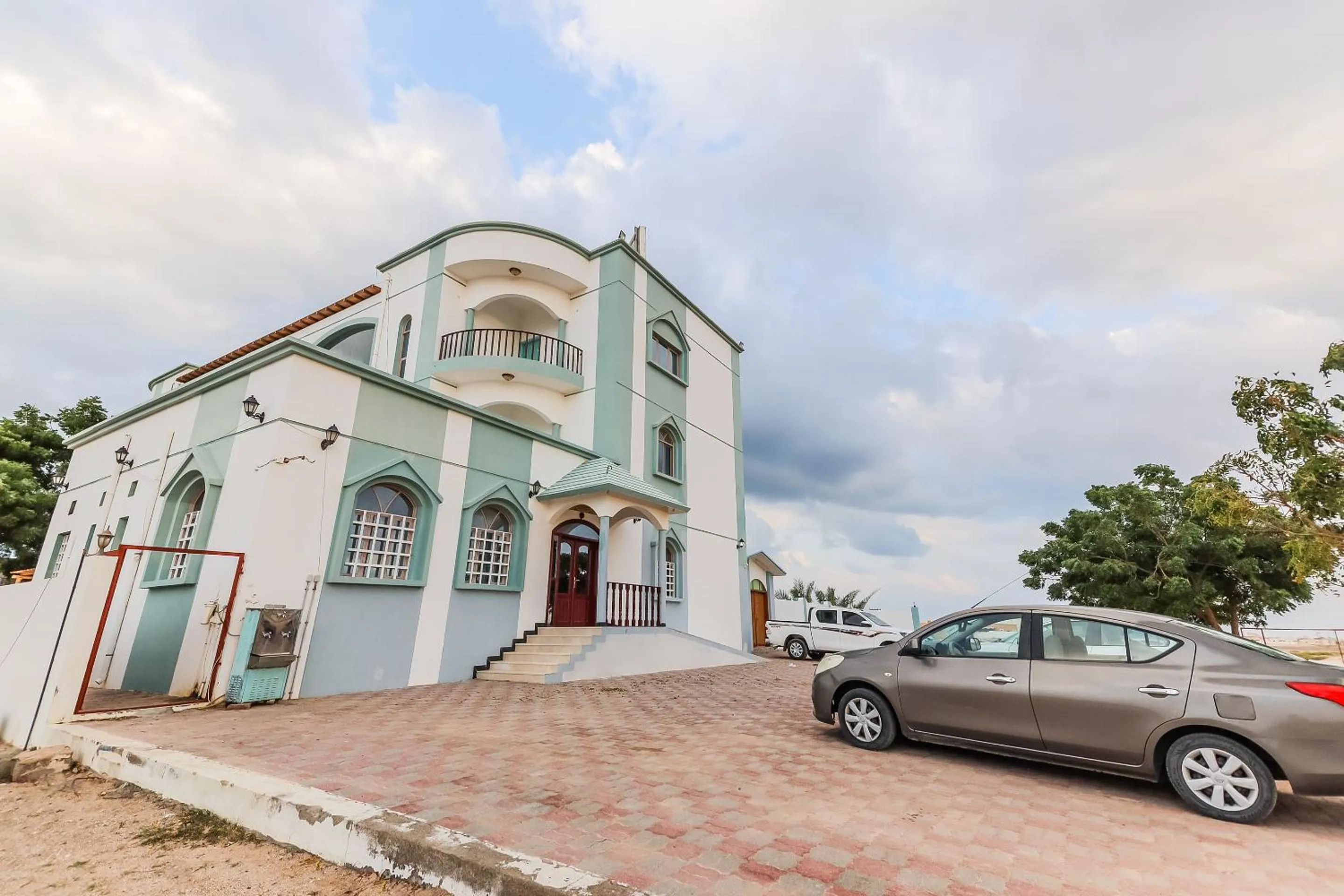 Property building in Super OYO 110 Ras Al Hadd Guest House