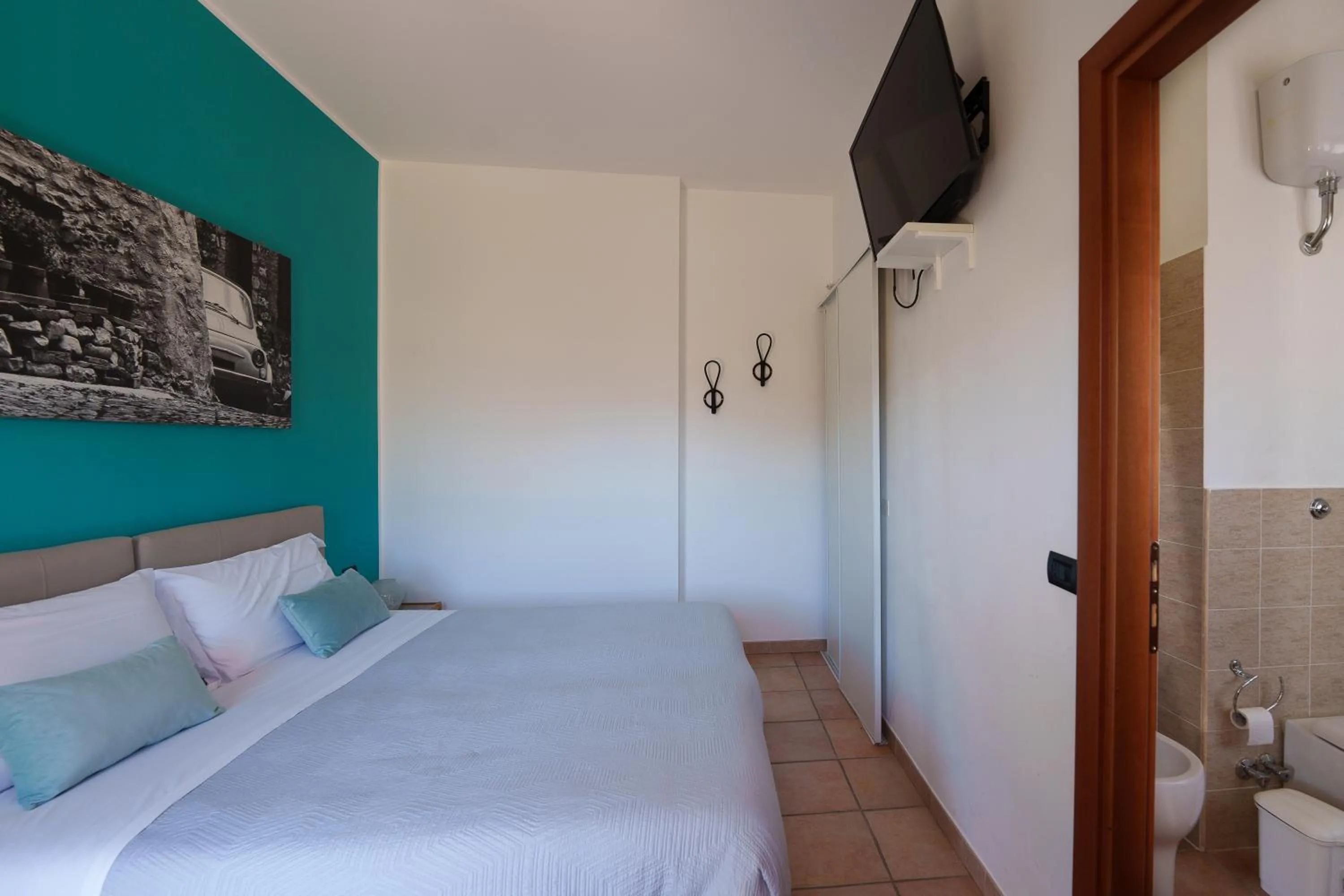 Bed in La Dolce Vita