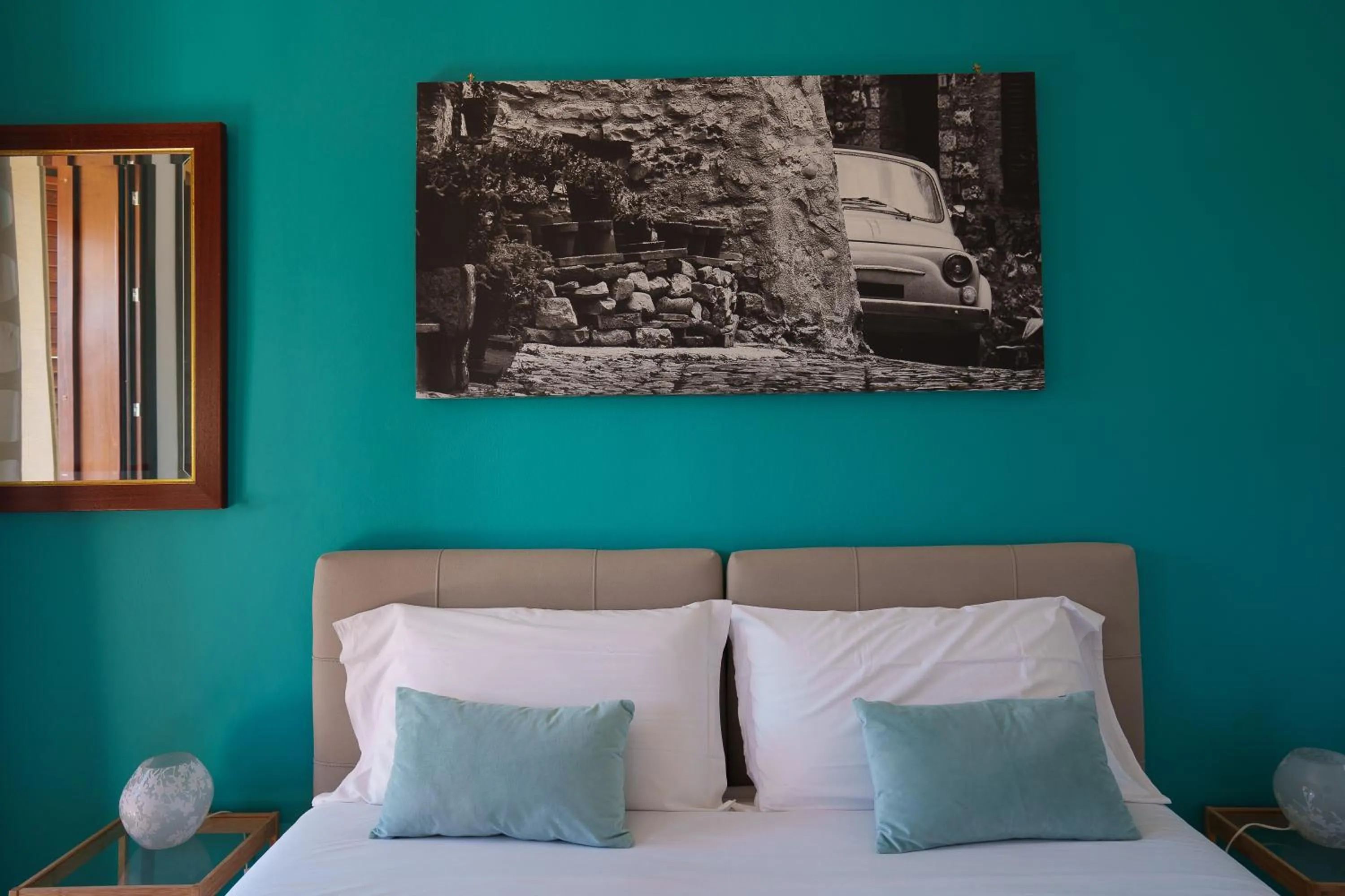 Bed in La Dolce Vita