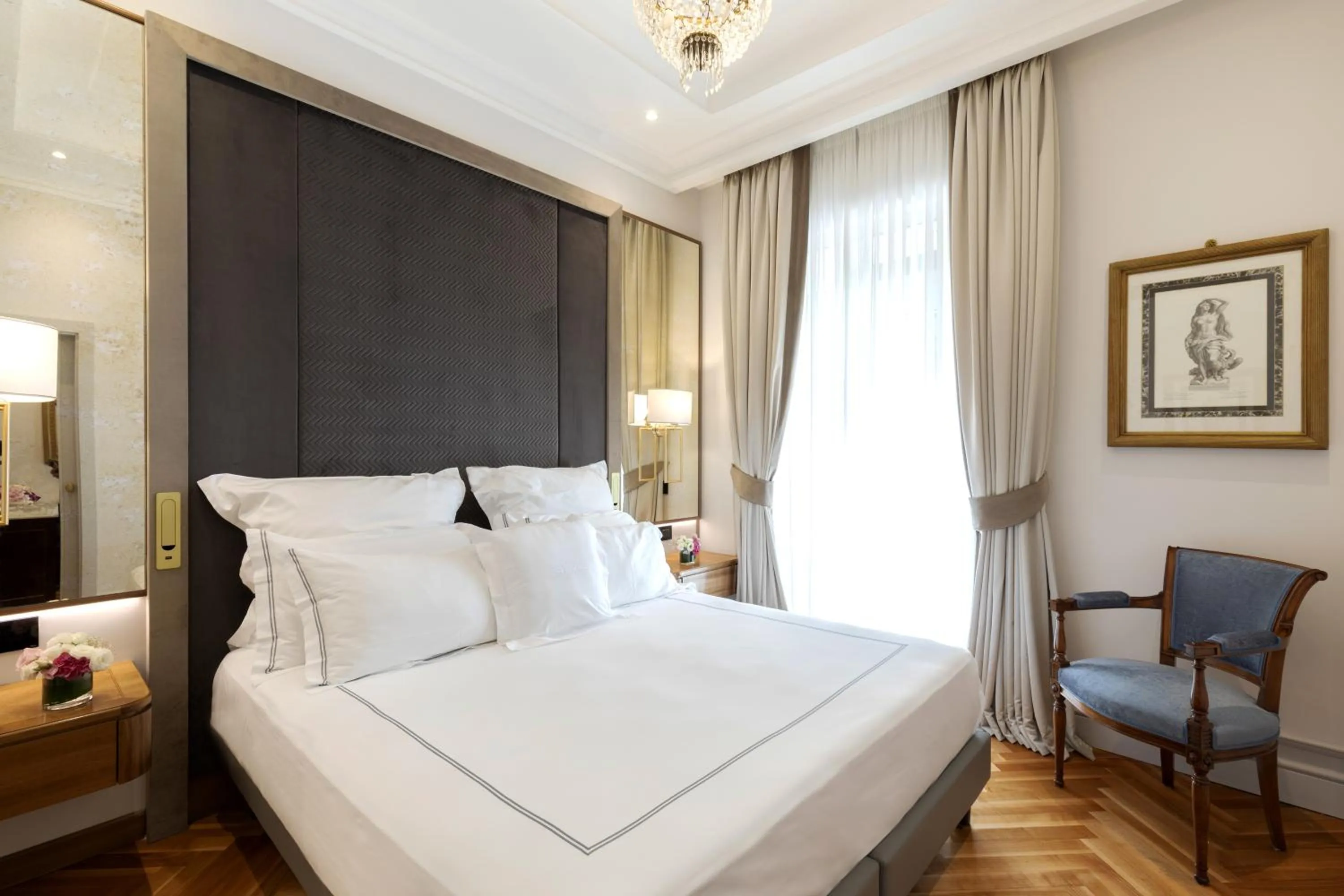 Bed in Grand Hotel Parker's