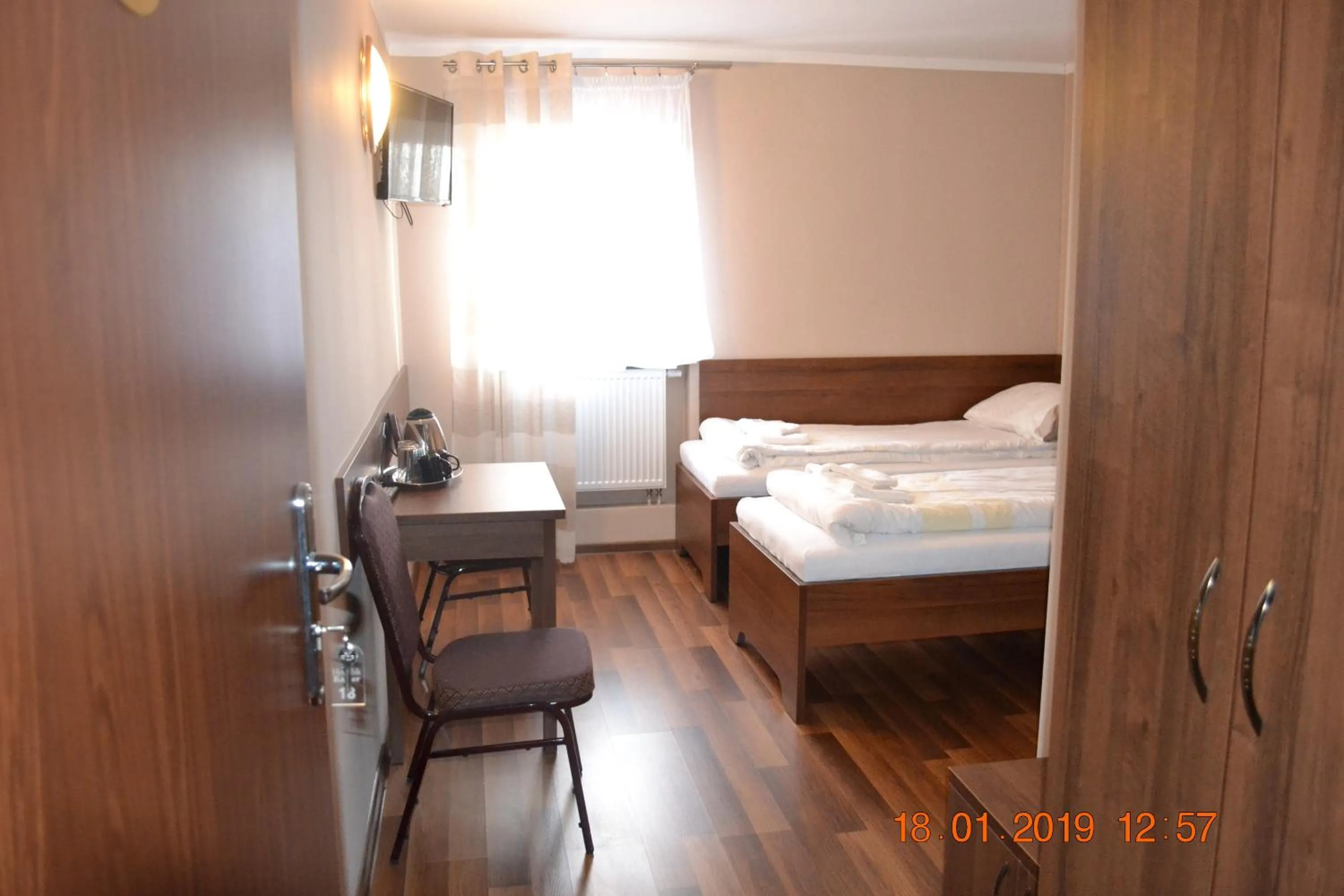 Photo of the whole room, Bed in Hotelik Karter