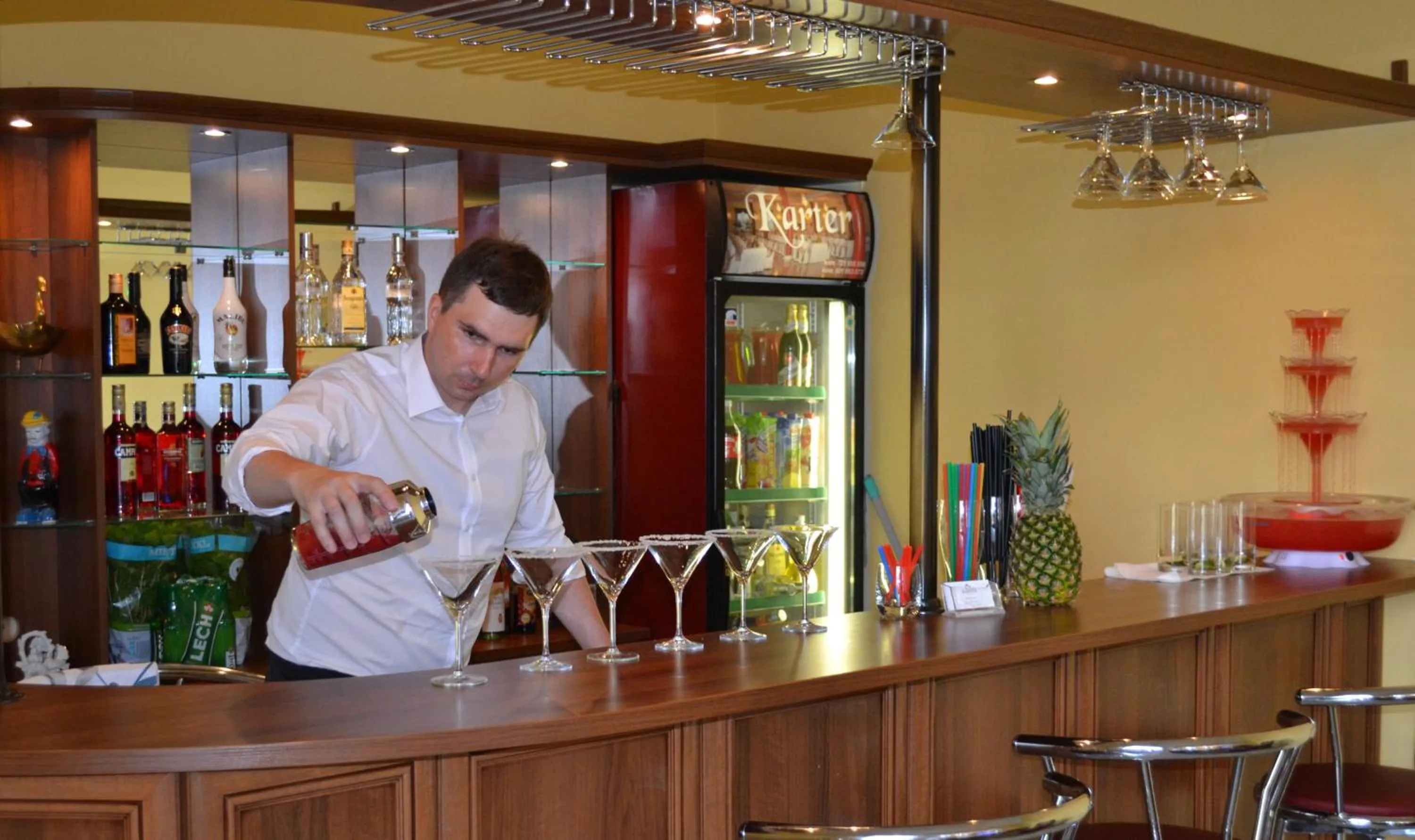 Staff in Hotelik Karter