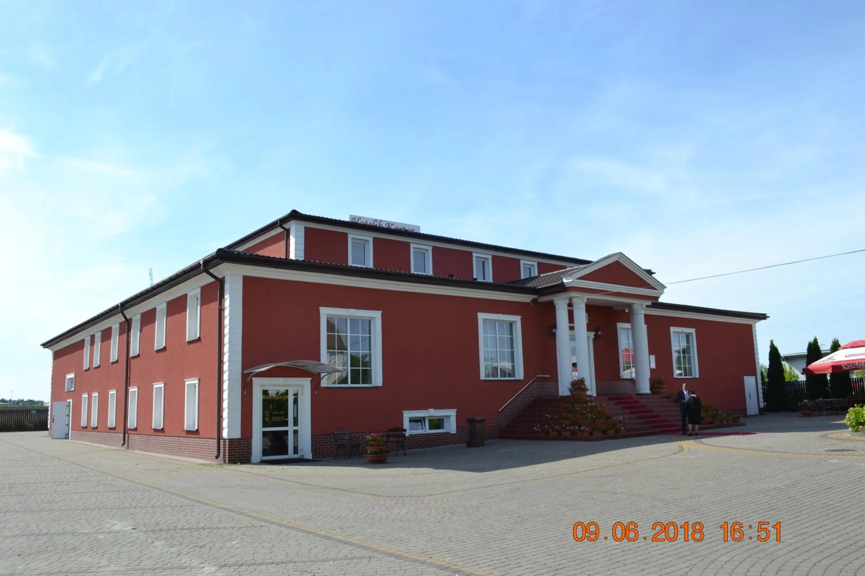 Facade/entrance in Hotelik Karter