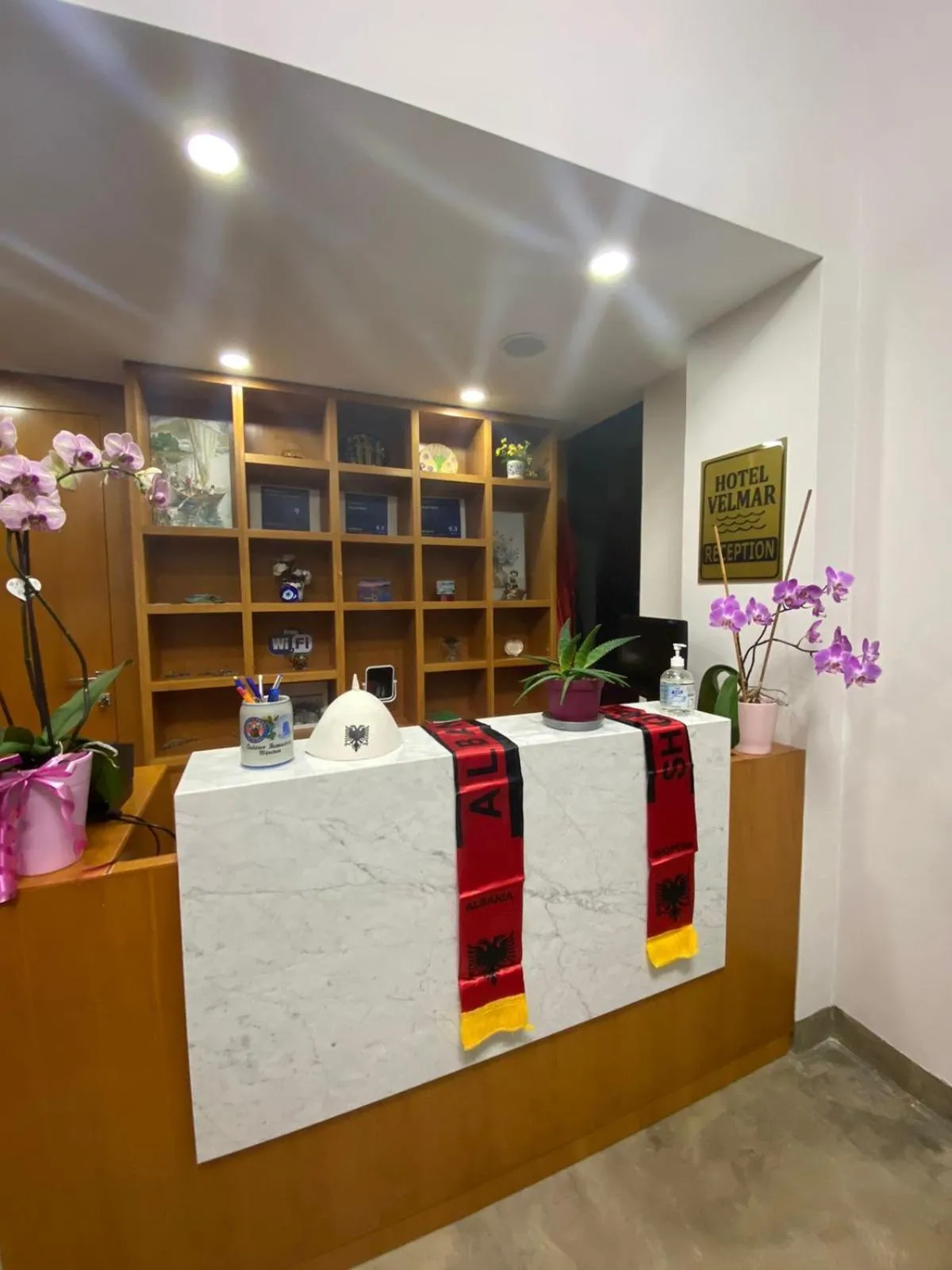 Velmar Hotel
