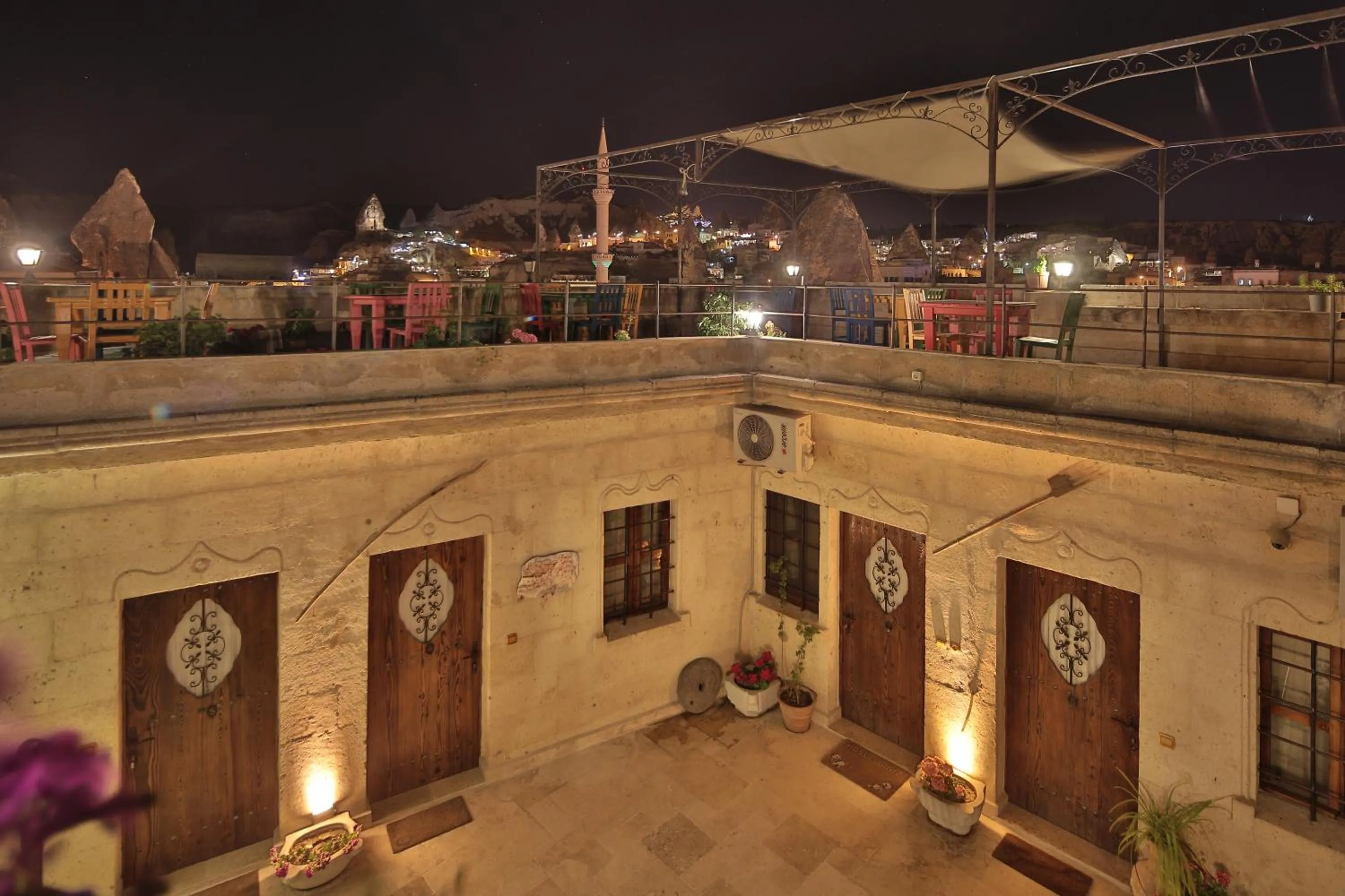 Property building in Center Cave House