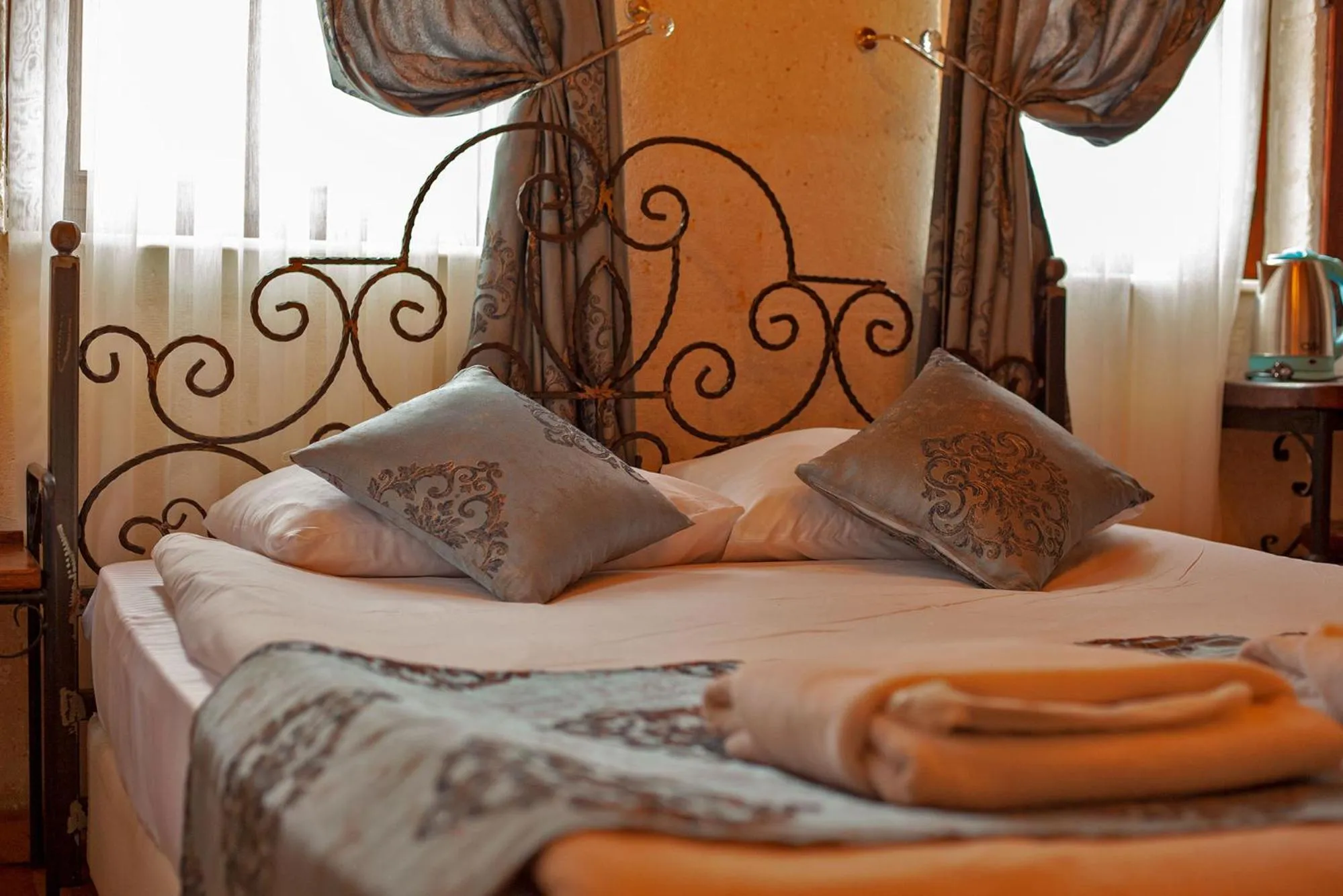 Bed in Center Cave House