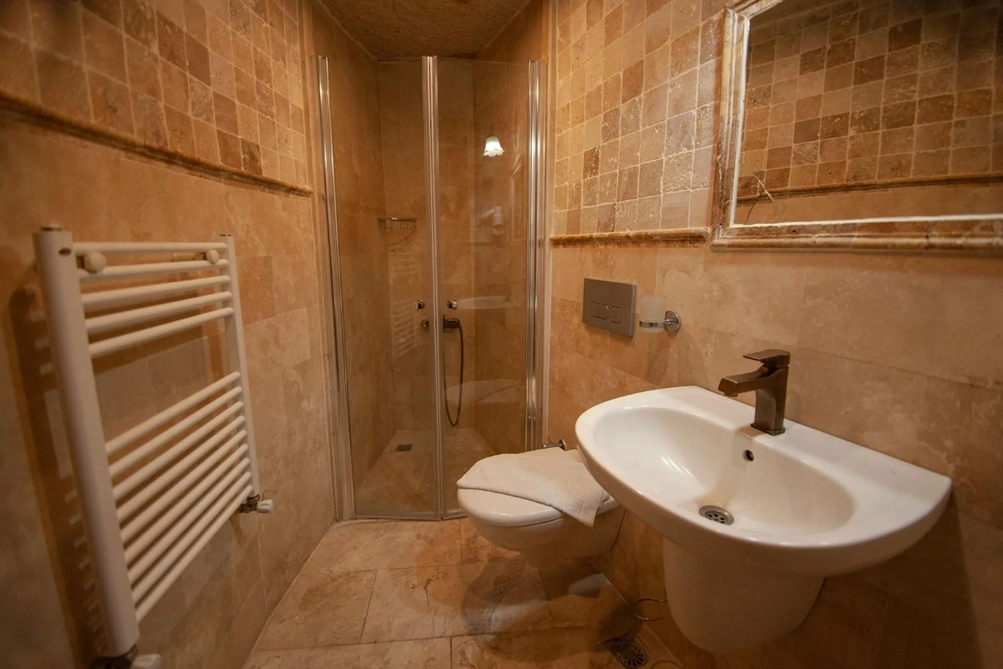Shower in Center Cave House