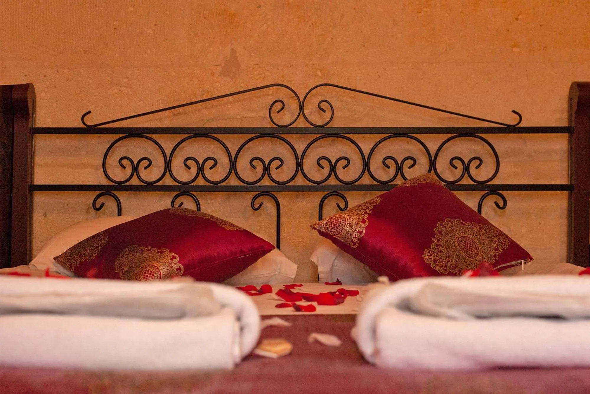 Bed in Center Cave House