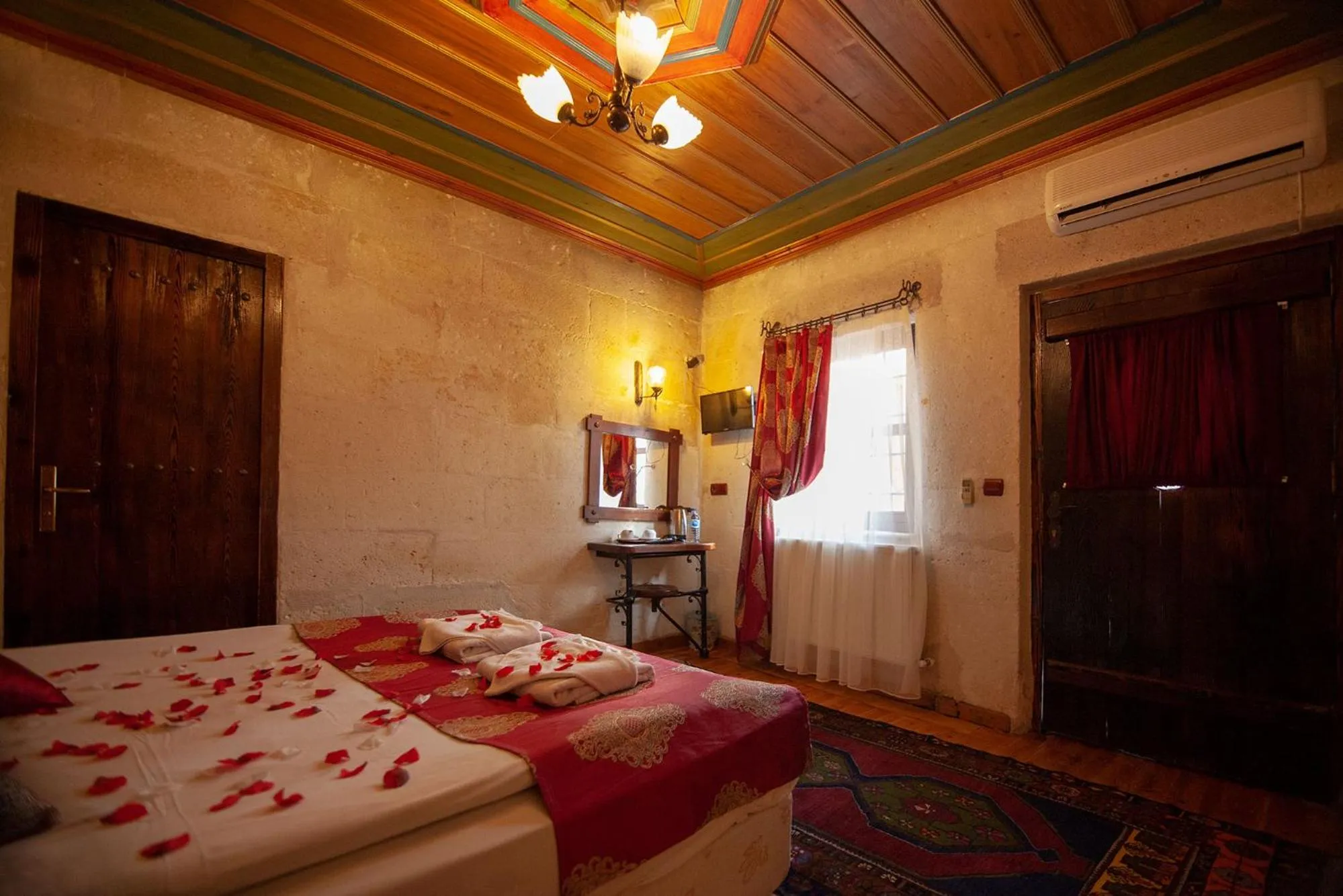 Bed in Center Cave House