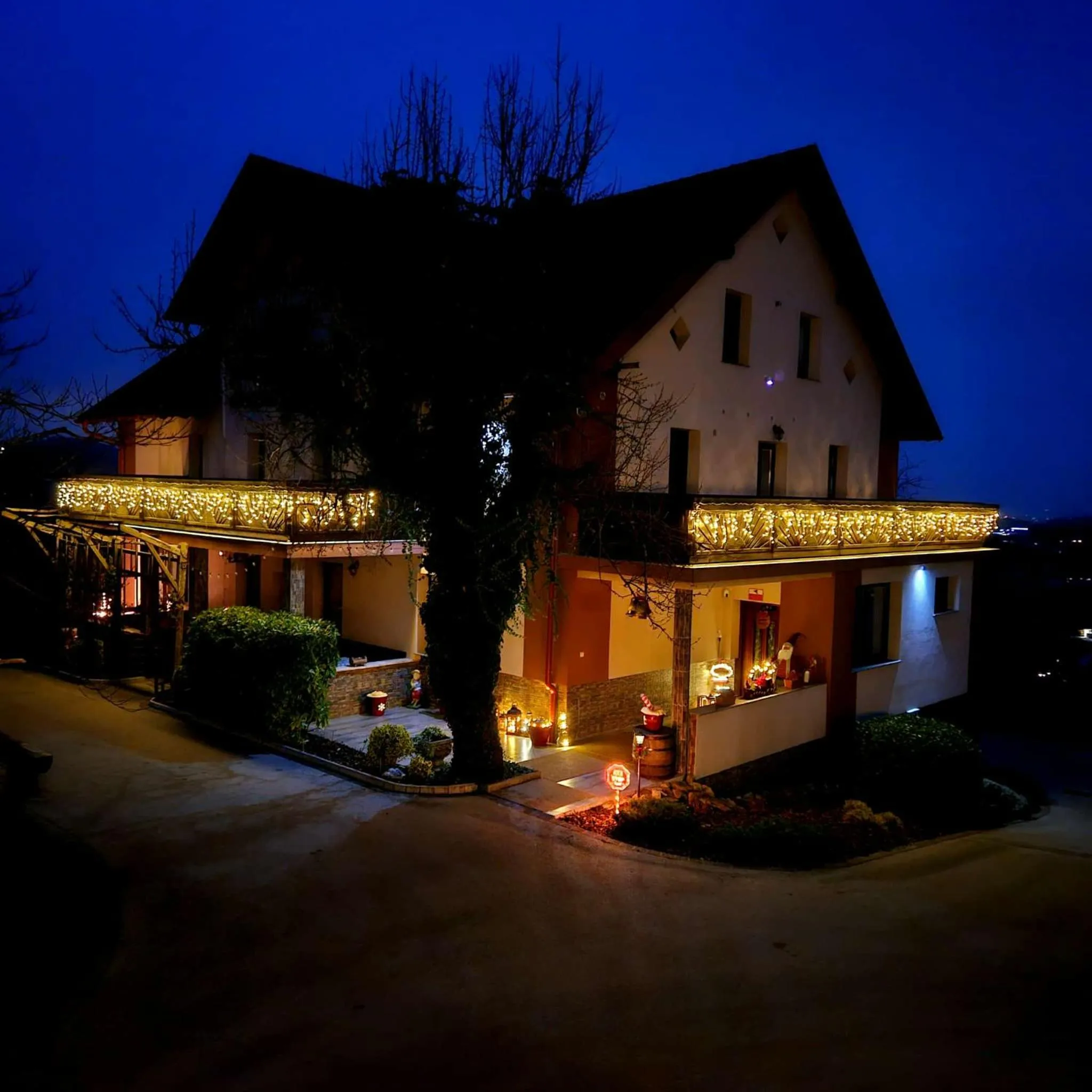 Property building in Adventure Farm