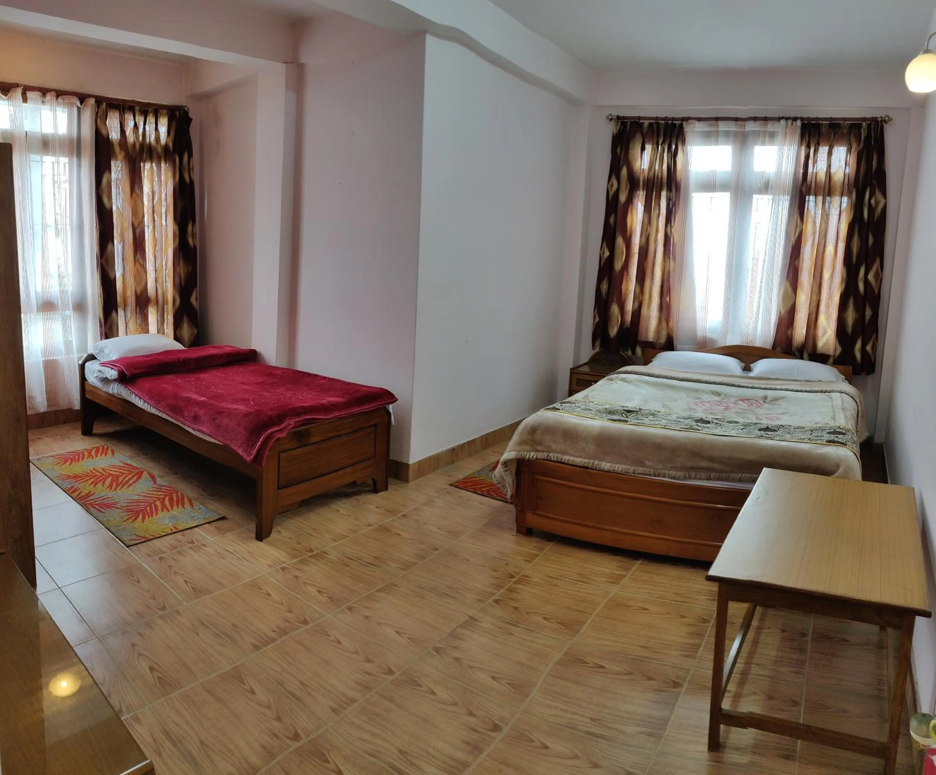 Deki Lodge