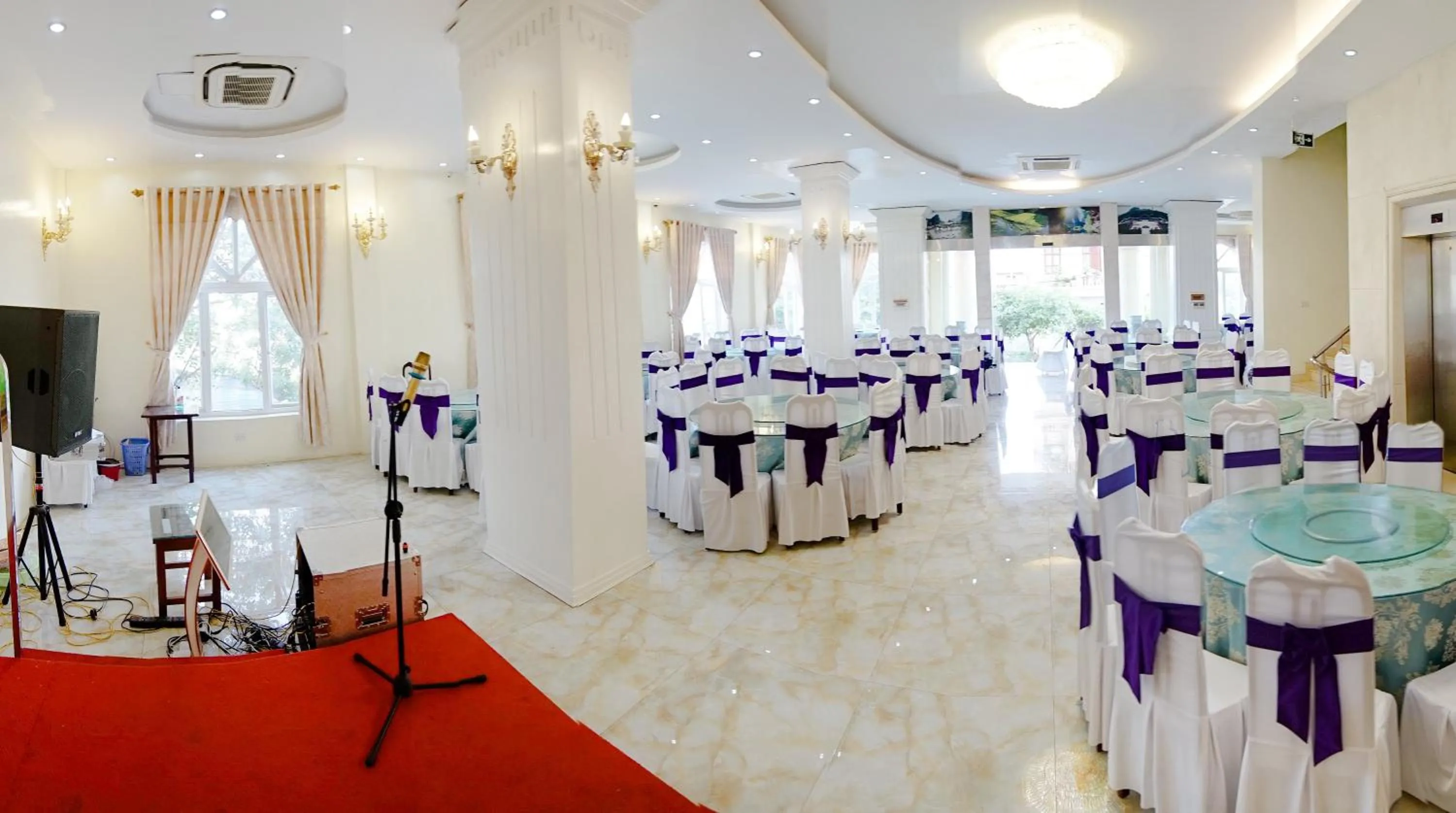 Restaurant/places to eat in Thuan Thanh Hotel