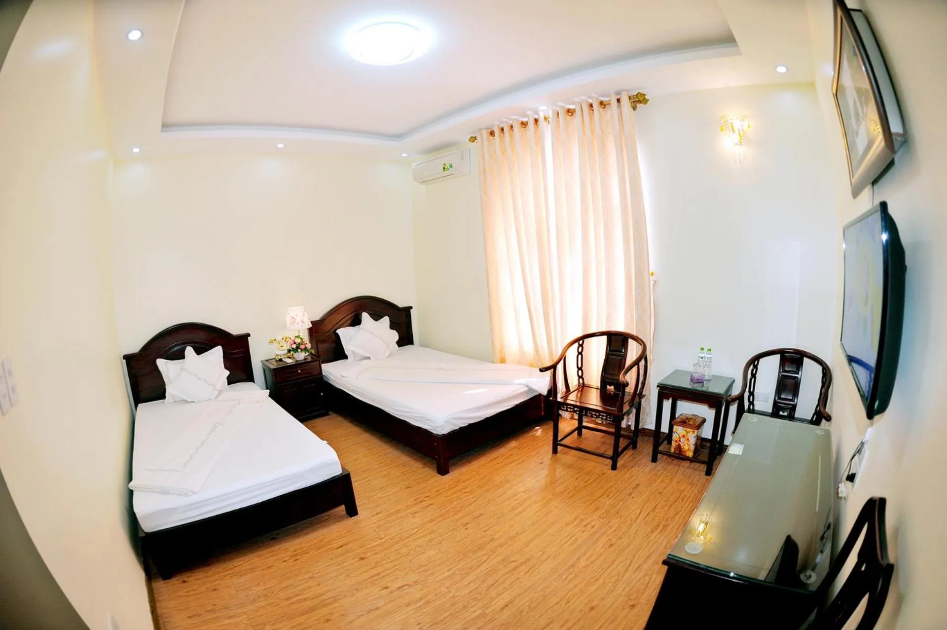 Twin Room with City View in Thuan Thanh Hotel