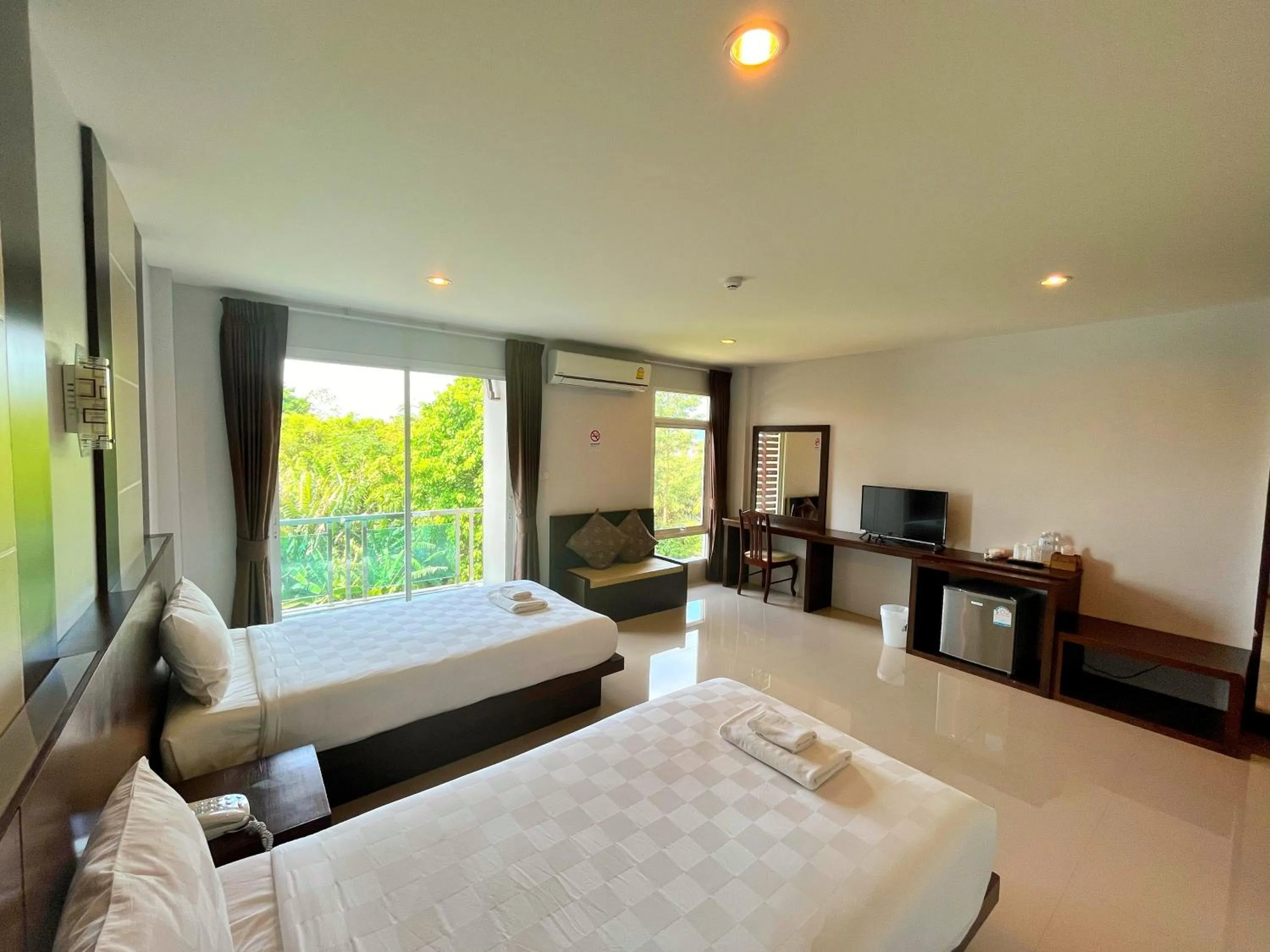 Bed in Peak Boutique City Hotel Krabi
