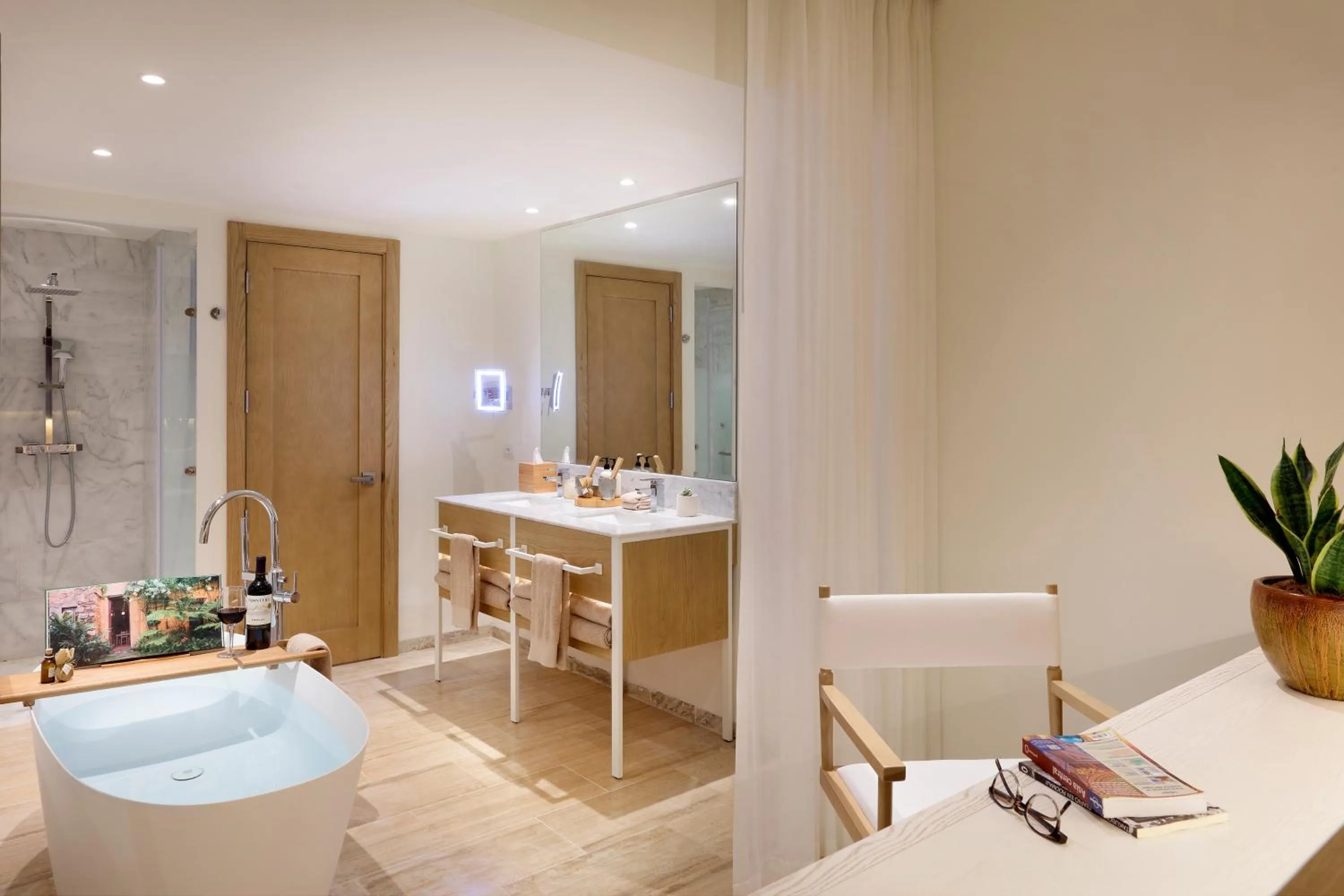 Shower in Paradisus Palma Real Golf & Spa Resort All Inclusive