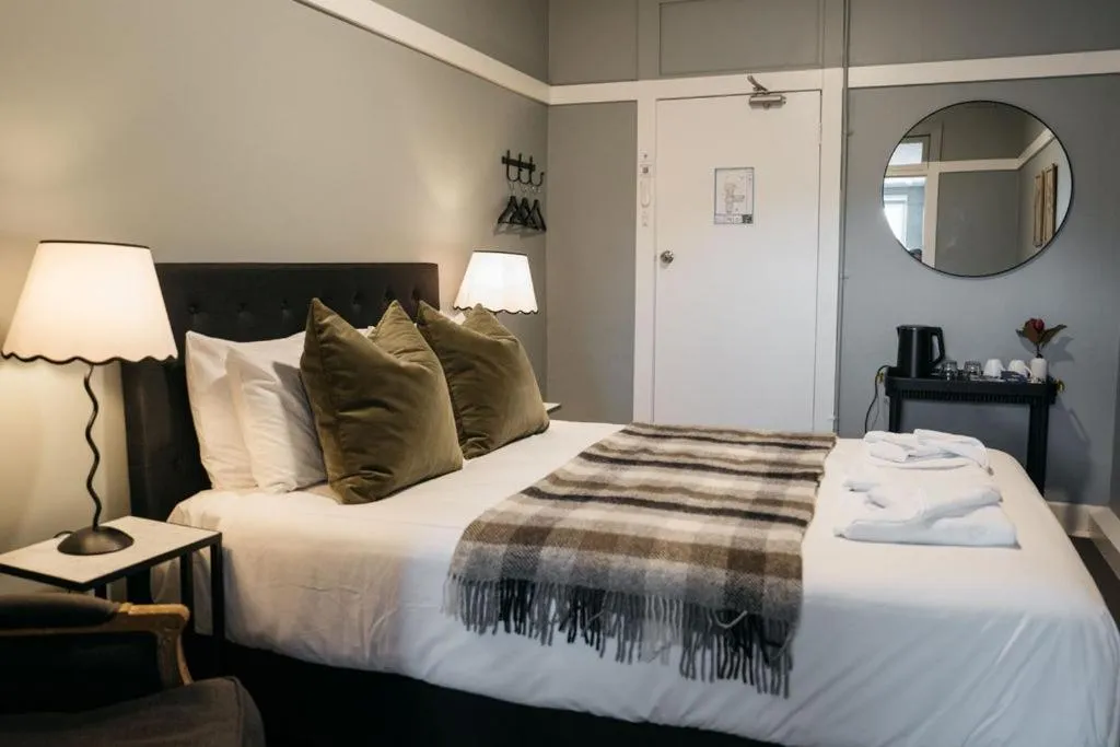 Bed in Bundanoon Hotel